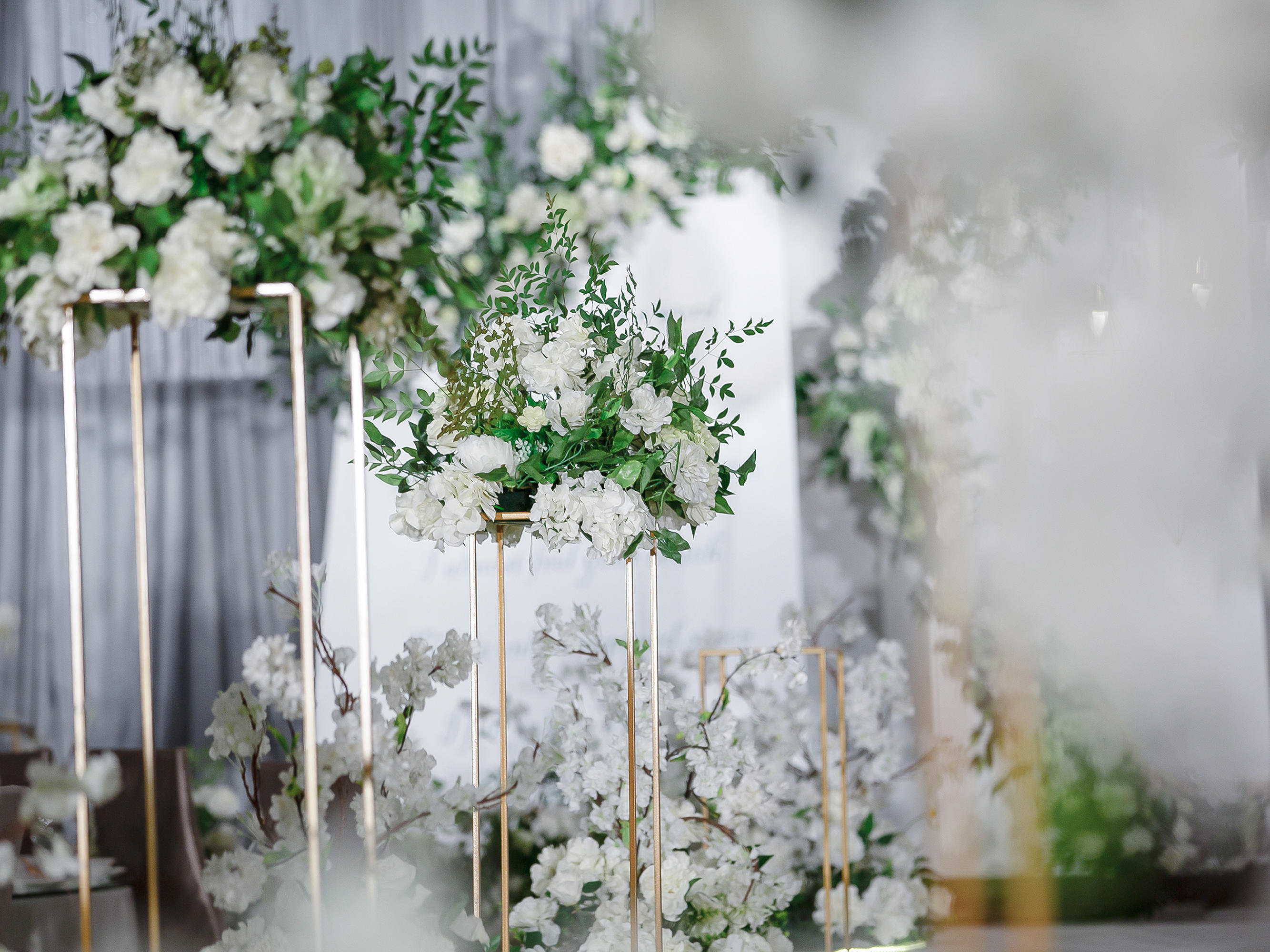 白绿色小清新婚礼  一眼万年