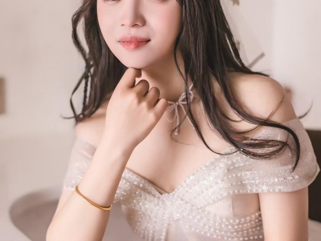  森白新娘造型化妆全程跟妆