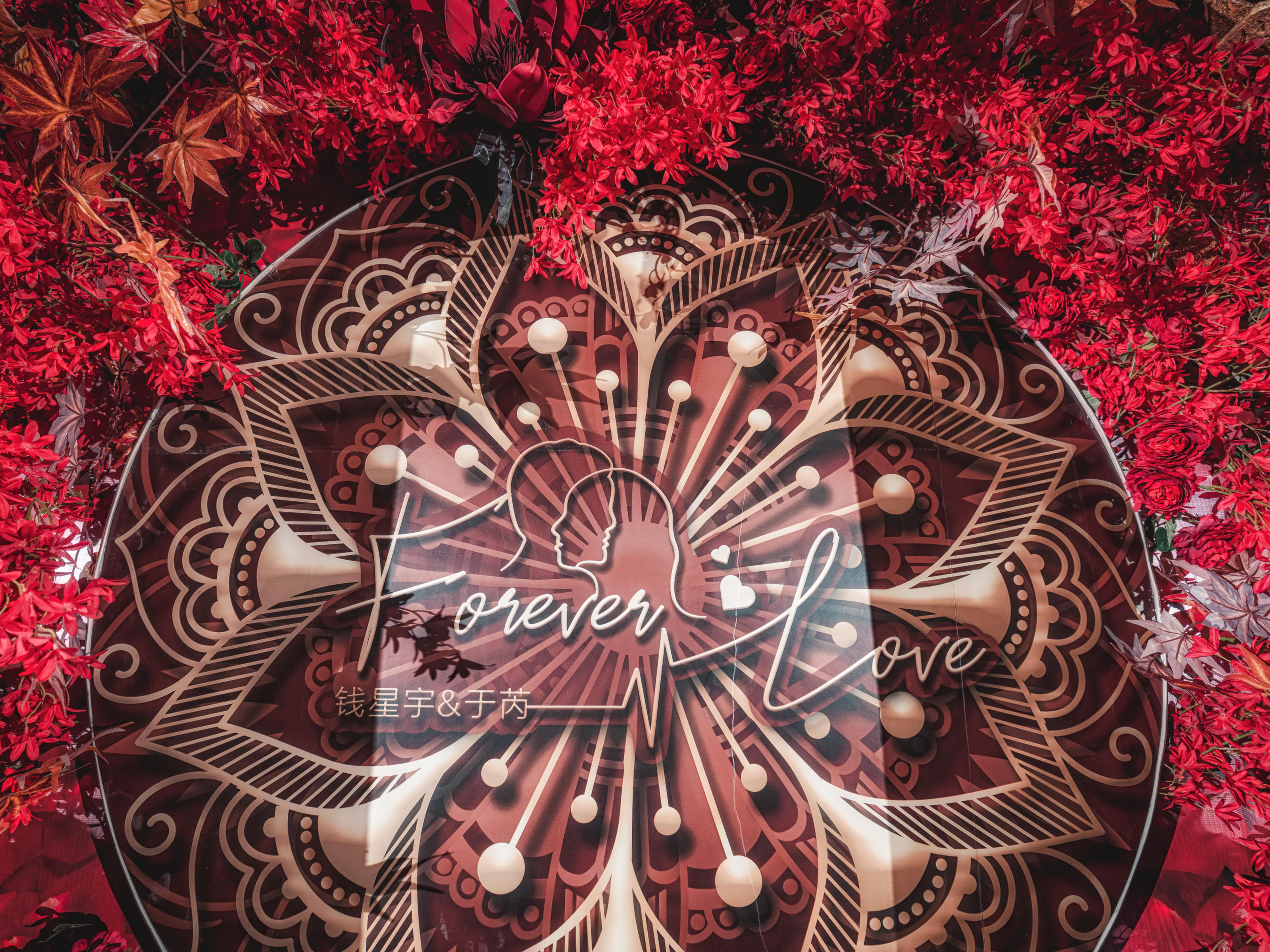 小众轻奢—复古红特惠氛围