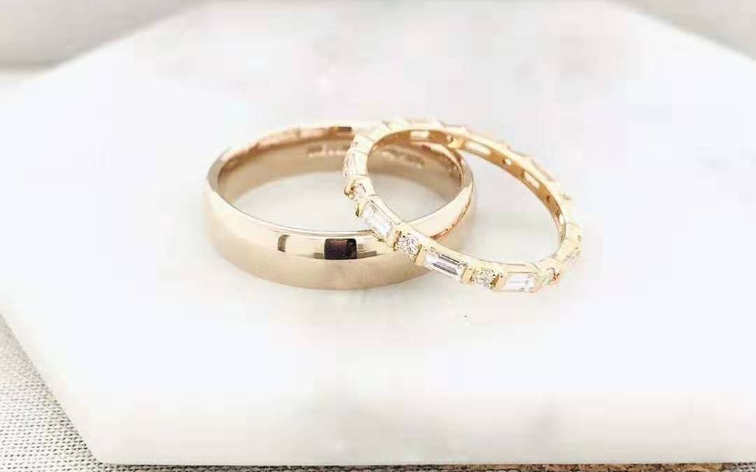 闪耀祖母绿形结婚对戒Wedding 