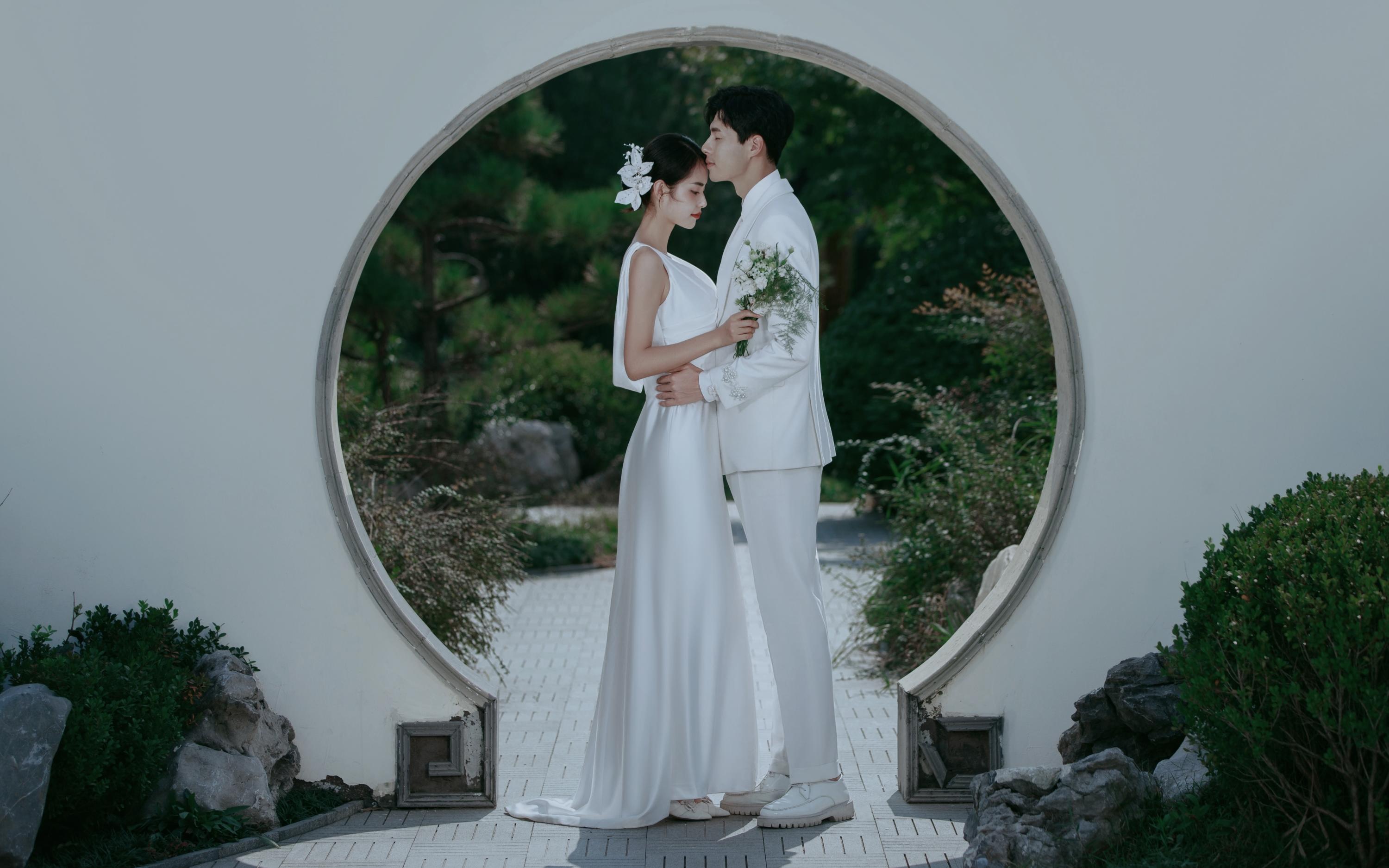 柔美婉约新中式园林婚纱照