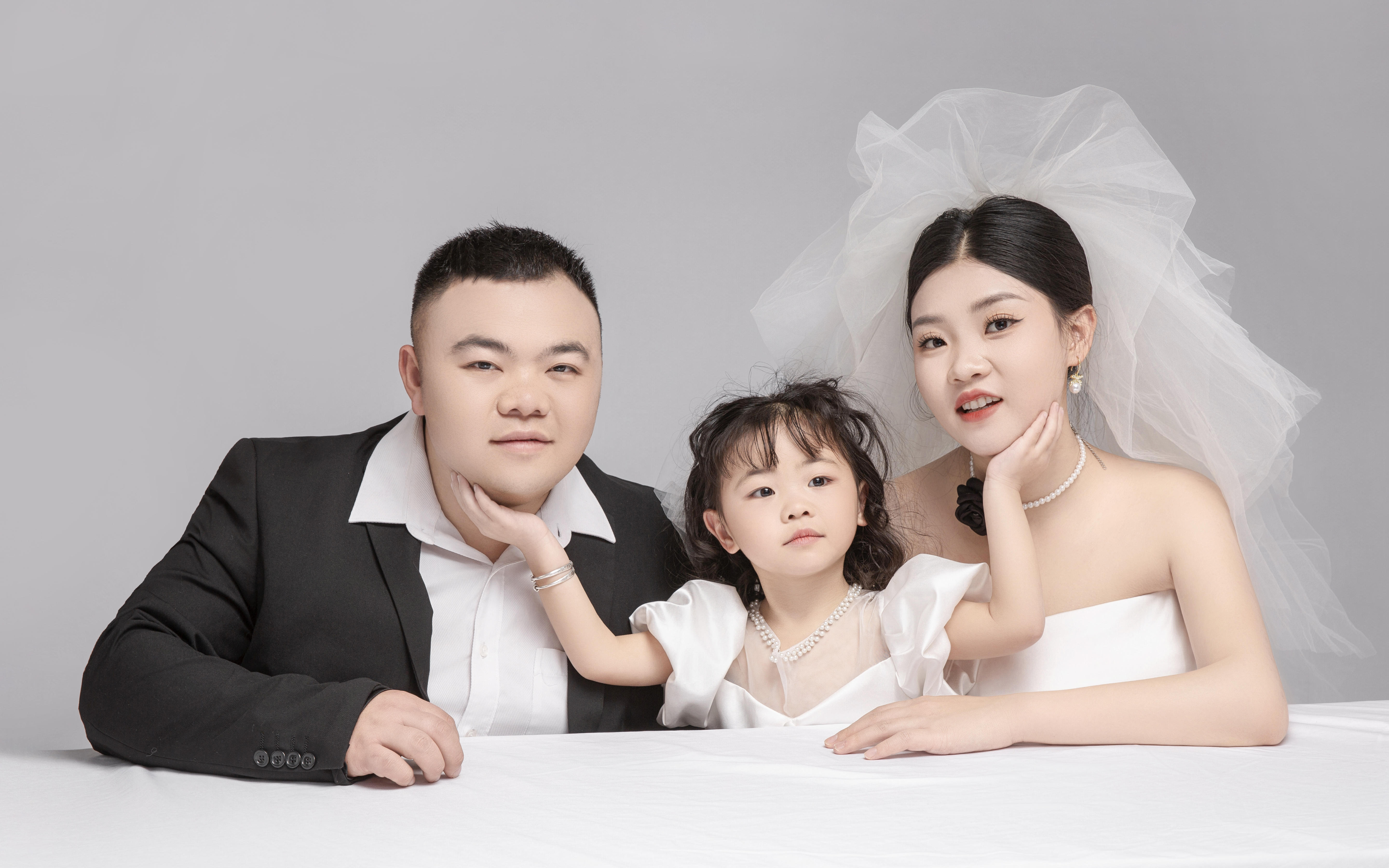 歲歲年年，平安喜樂！