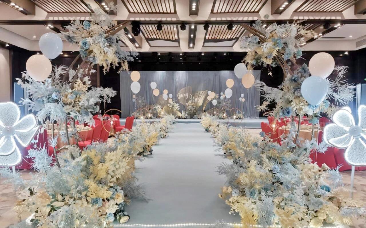 小預(yù)算藍(lán)色系婚禮 