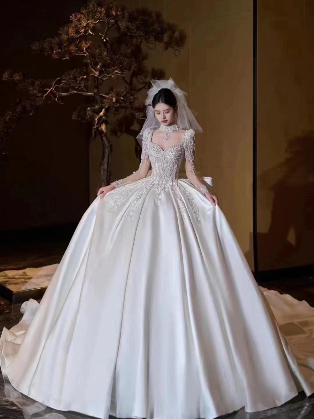 【全套含妆婚纱套餐】婚纱四件套+西服+跟妆+摄像