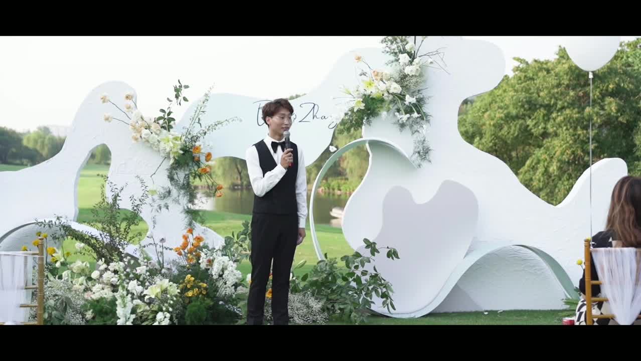 金麦主持人团队亦辰草坪婚礼视频