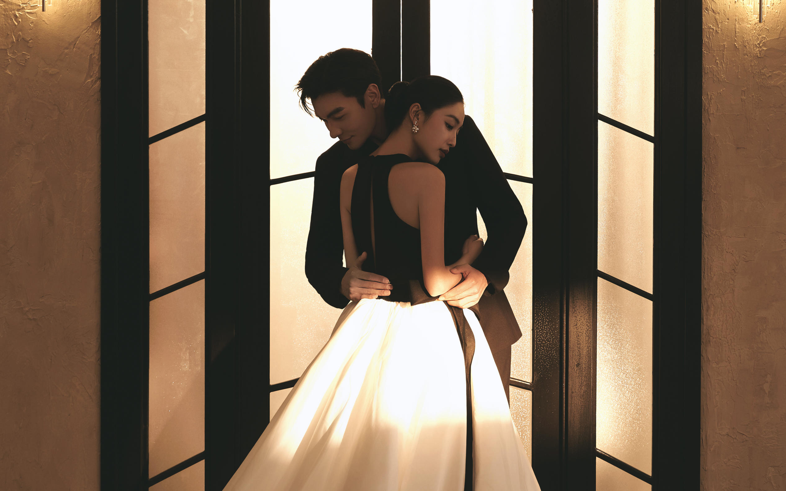 光影黑纱婚纱照直接封神