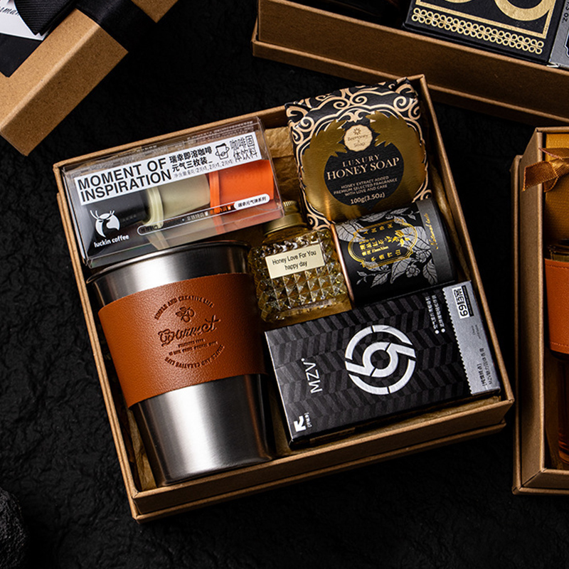 牛皮纸材质伴郎伴手礼礼盒