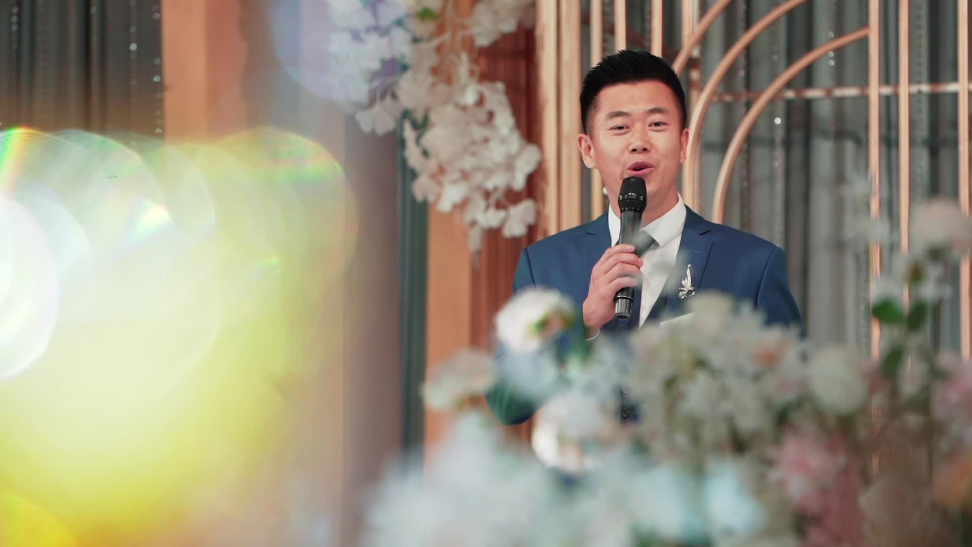 这样的主持 更像朋友拉近你我