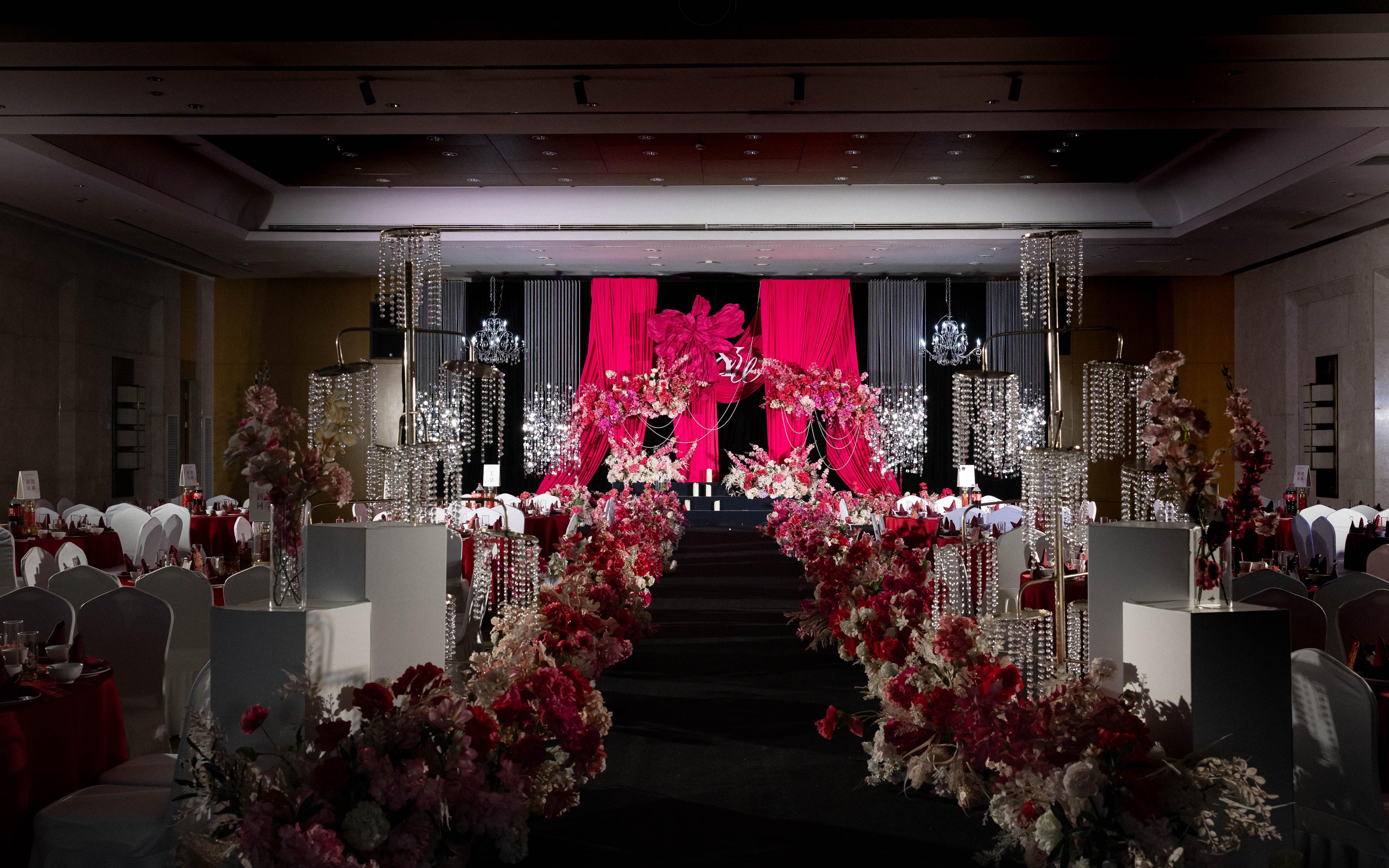 【UM婚礼】陕西宾馆石榴厅玫红水晶亮片