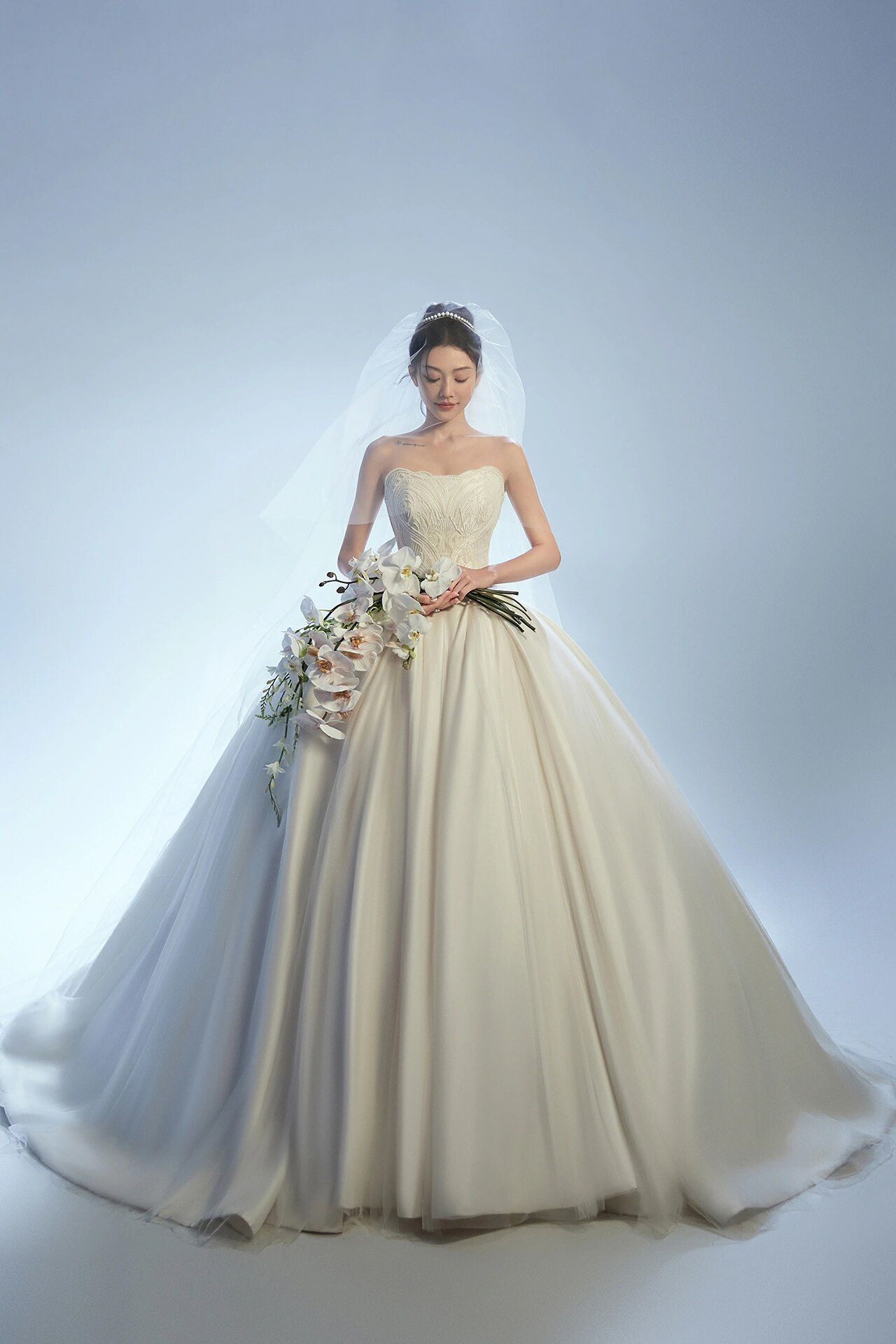 婚纱照特价 | 1999 | 6套服装