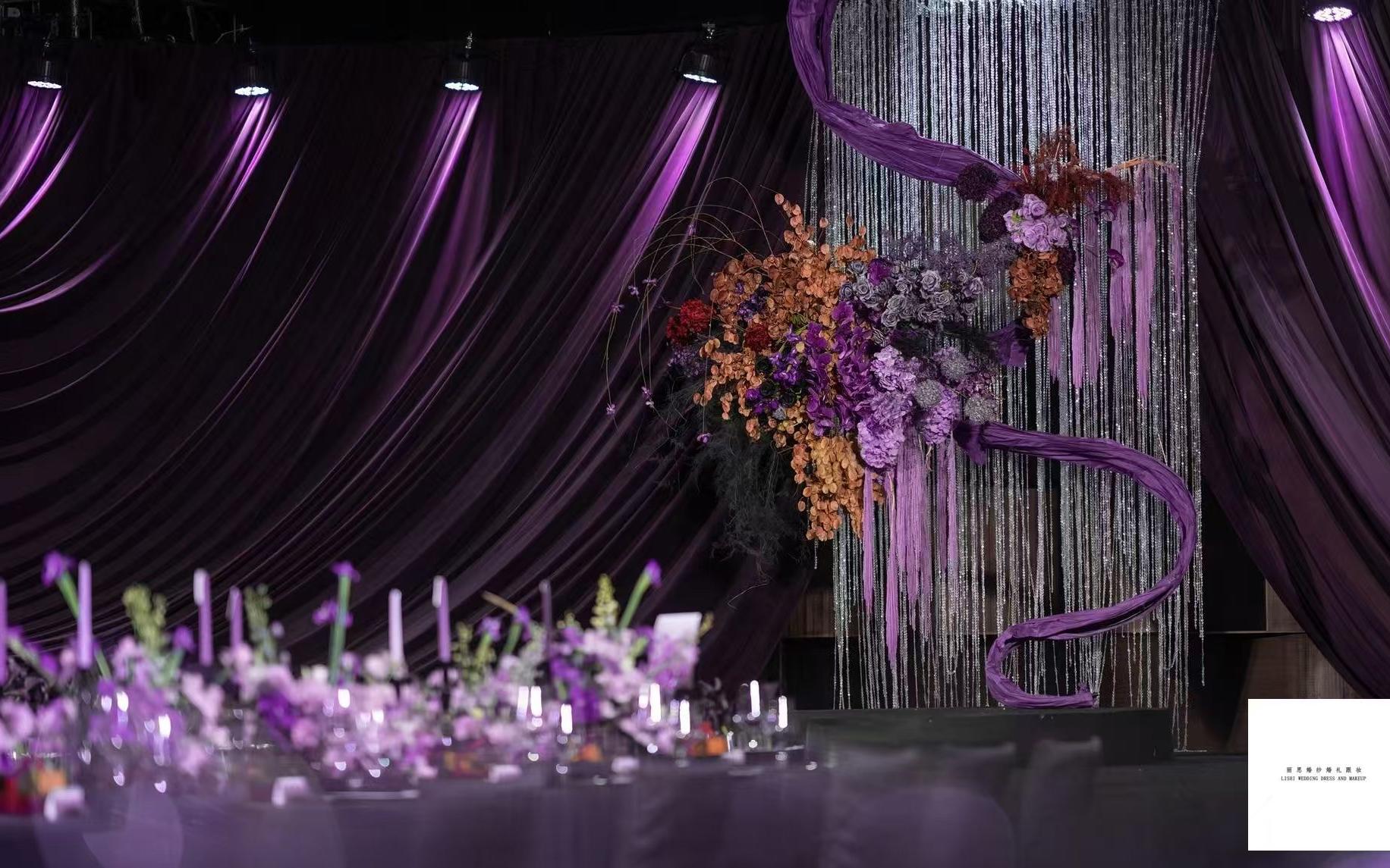 黑紫色布幔银纱流苏婚礼策划