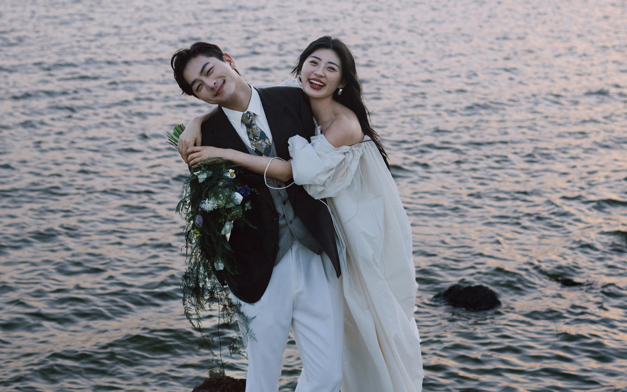 🌊 在三亚，婚照是一场“带婚纱的旅行”