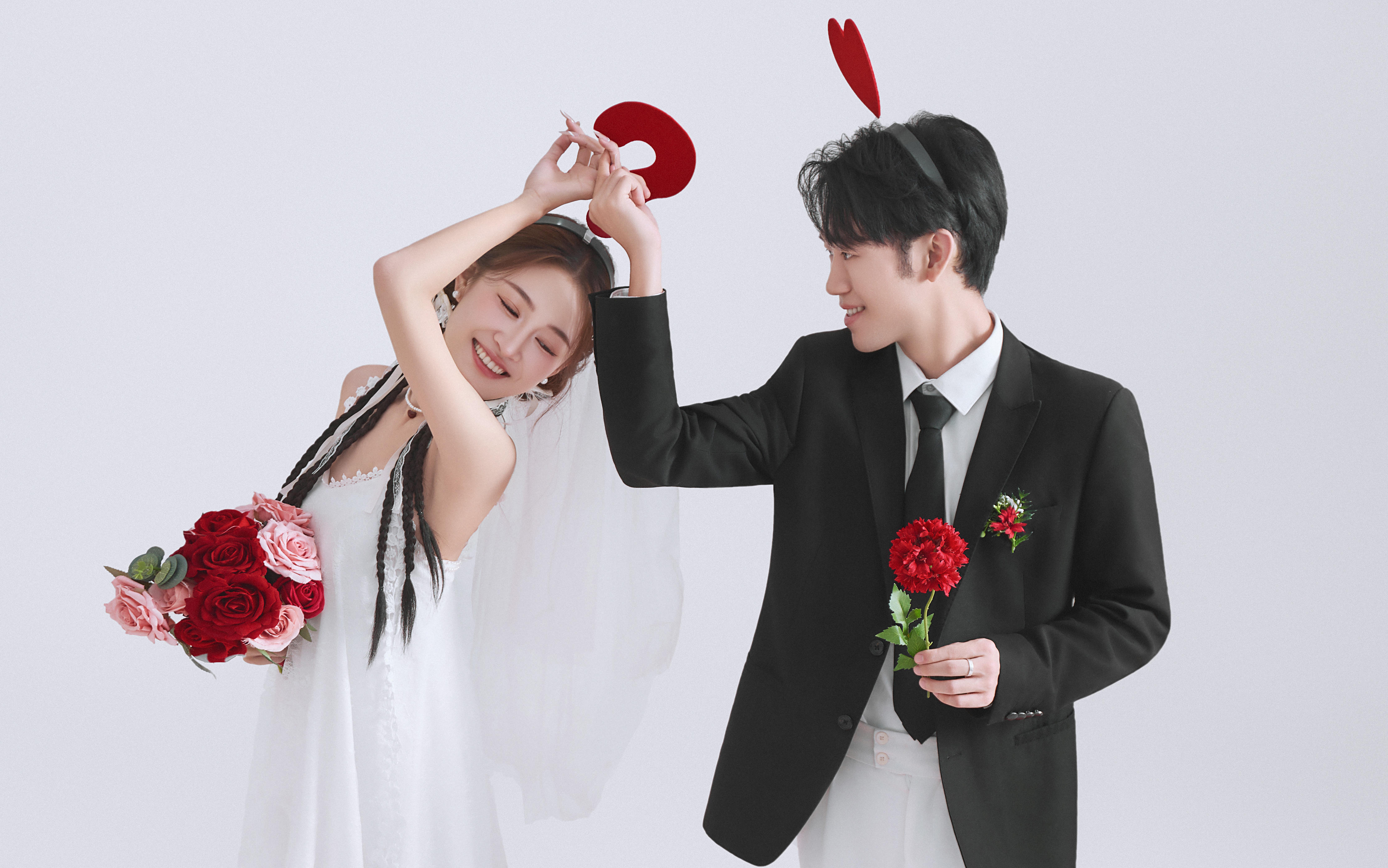 05后超喜歡的俏皮婚照