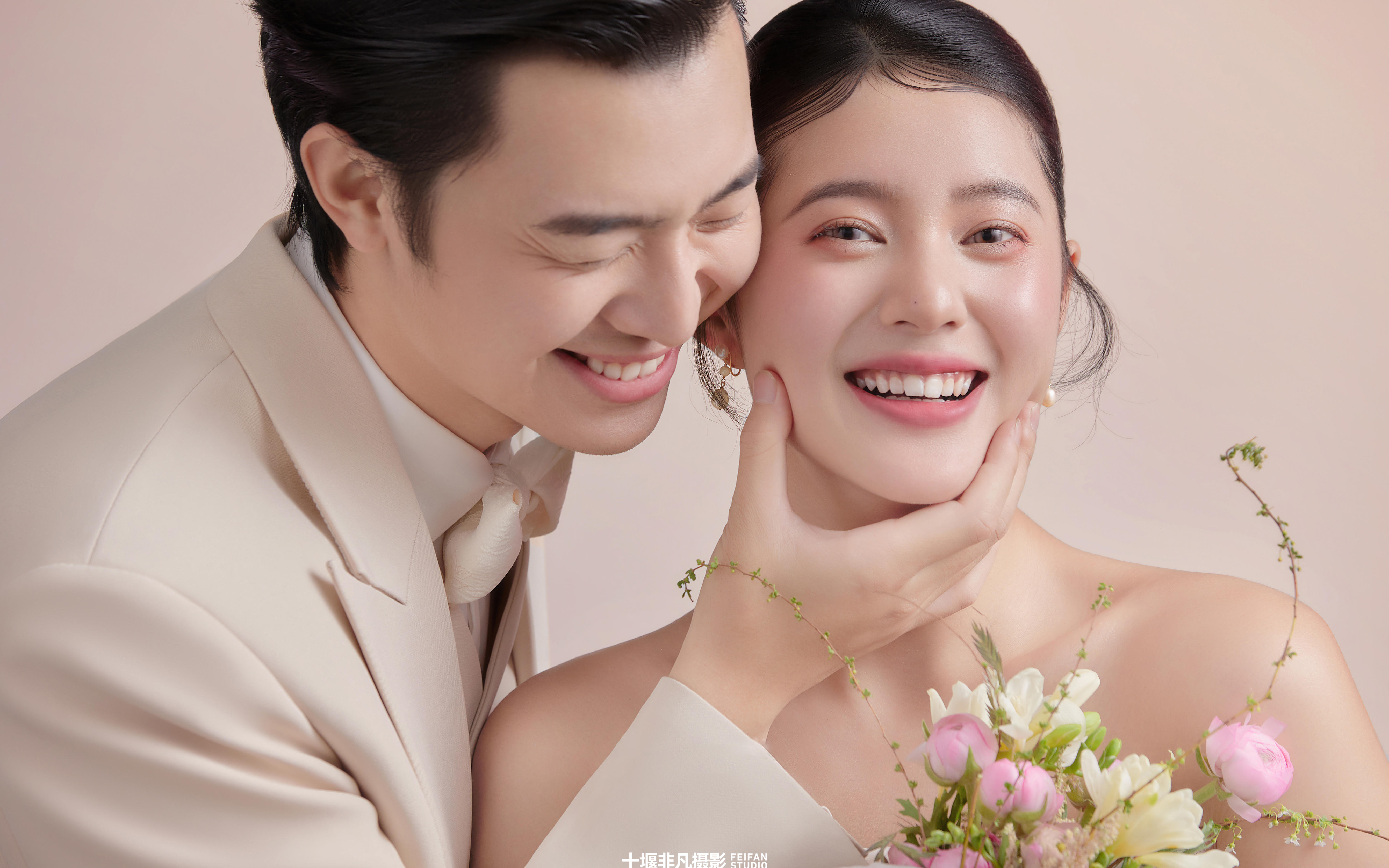 超有少女感的室内小清新婚纱照~