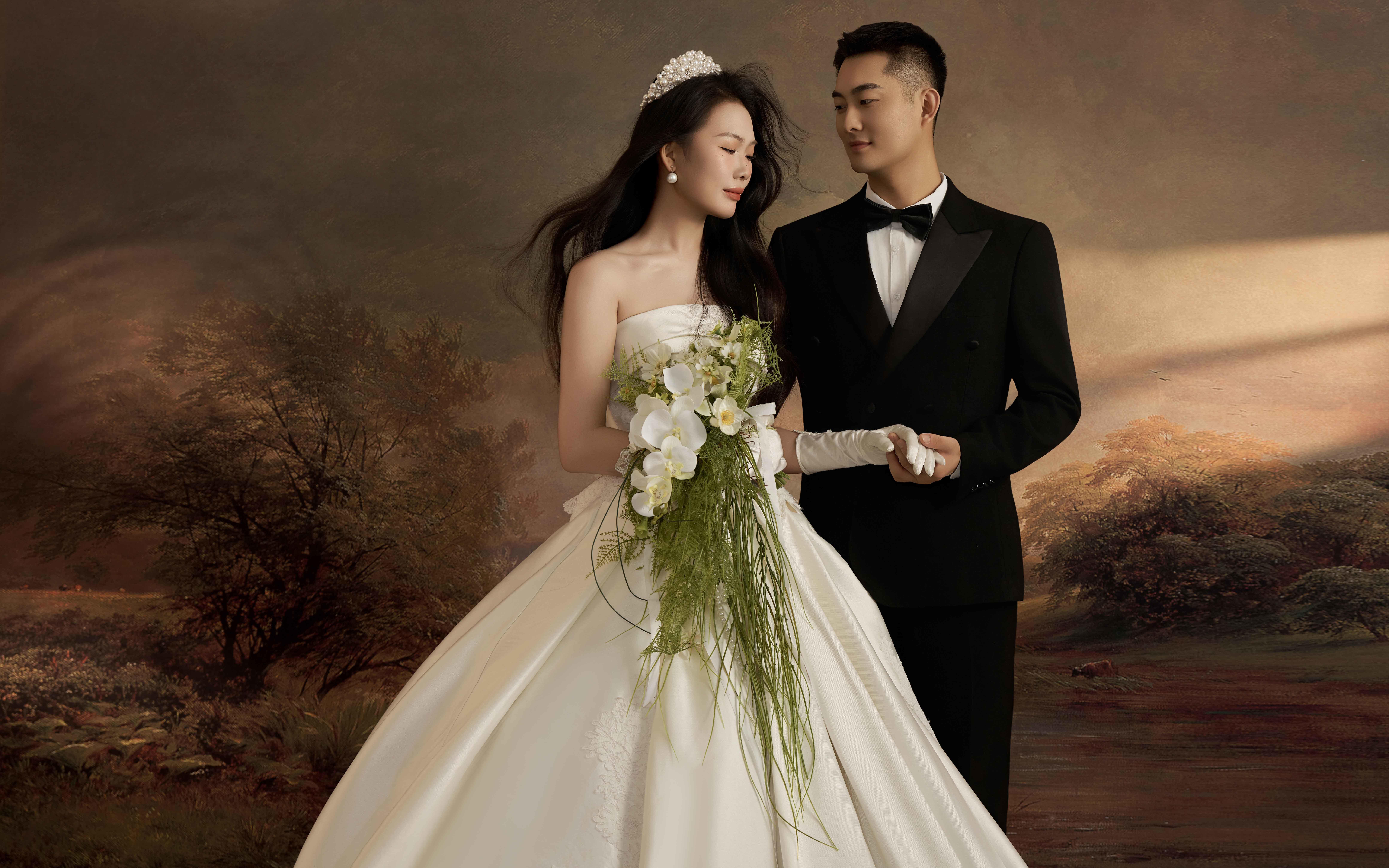 不喜歡跟風??拍了組小眾高級的油畫風婚紗照