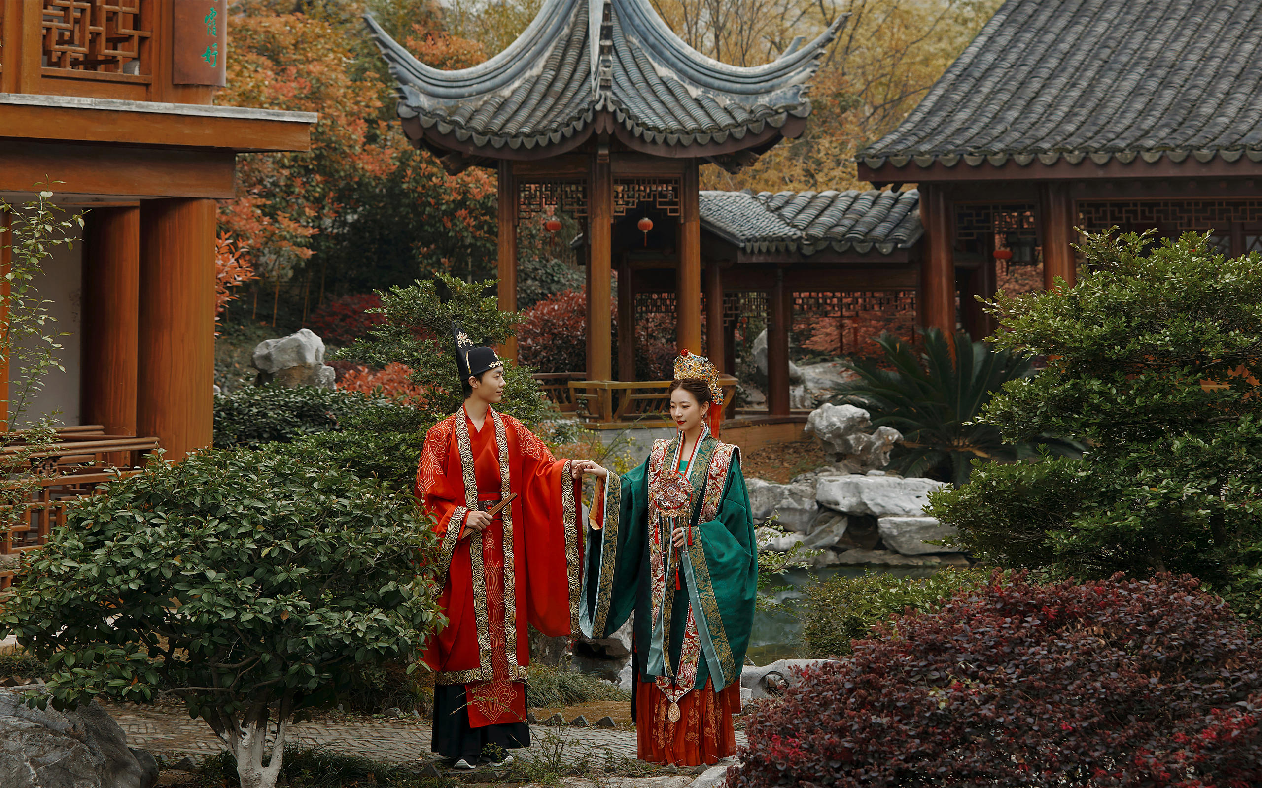 東方美學(xué)我悟了??中式漢服+園林真的很出片