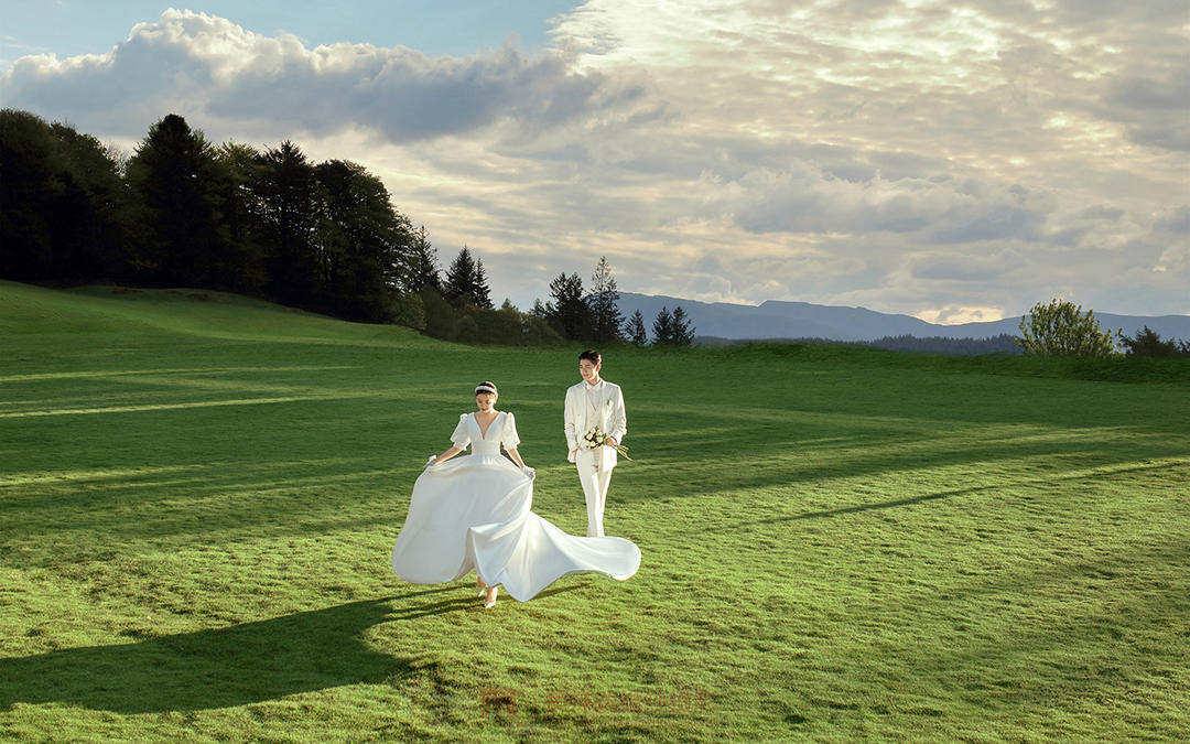 放大12個+2本相冊+10服10造婚紗團購套餐