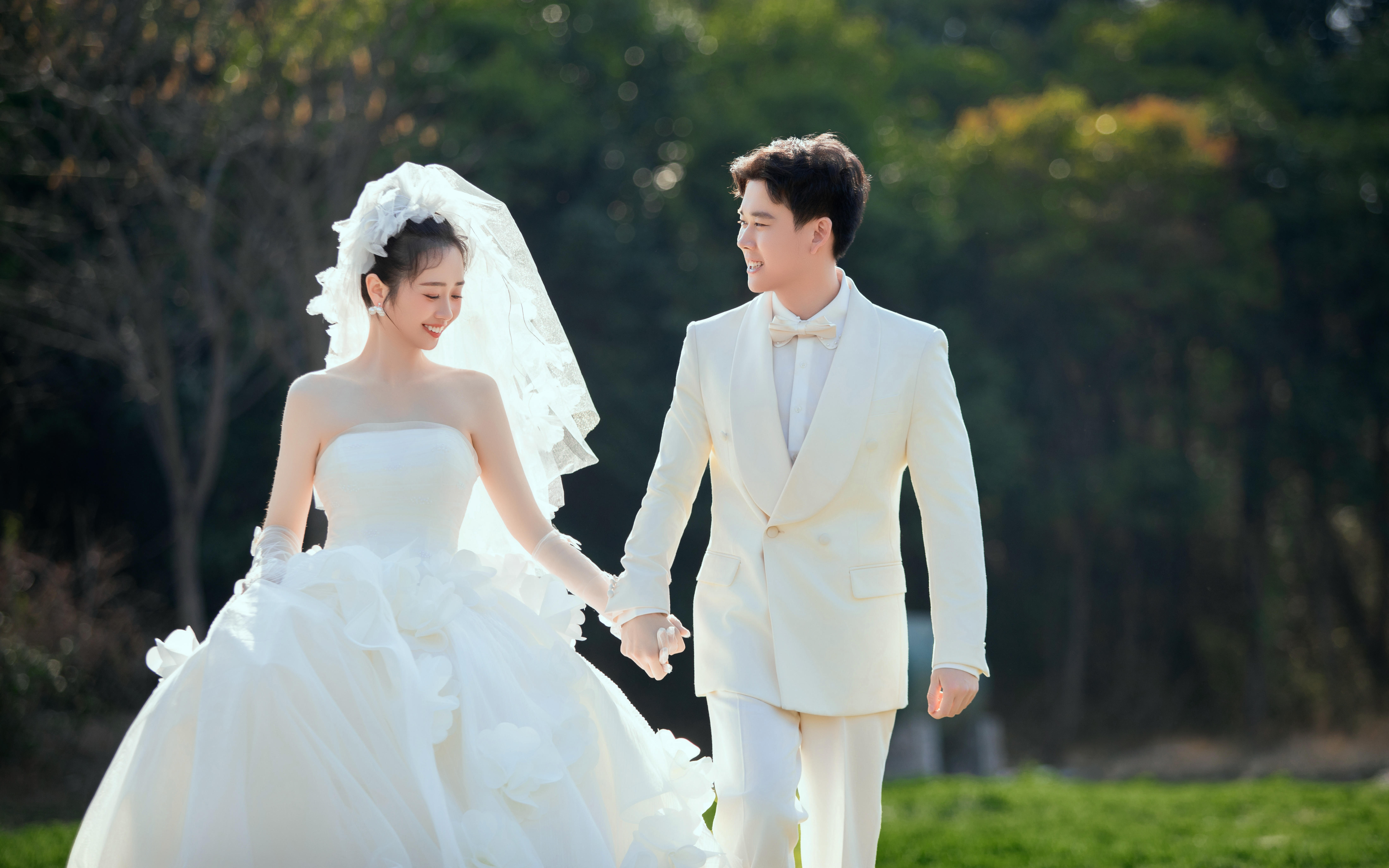 【优格】不拍后悔系列！森系婚纱照感染力太戳我了