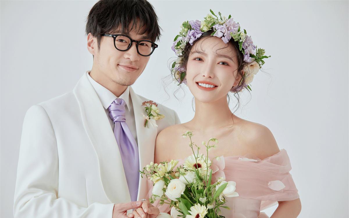 越长大越爱粉色🌸好piu亮的小清新婚纱照～