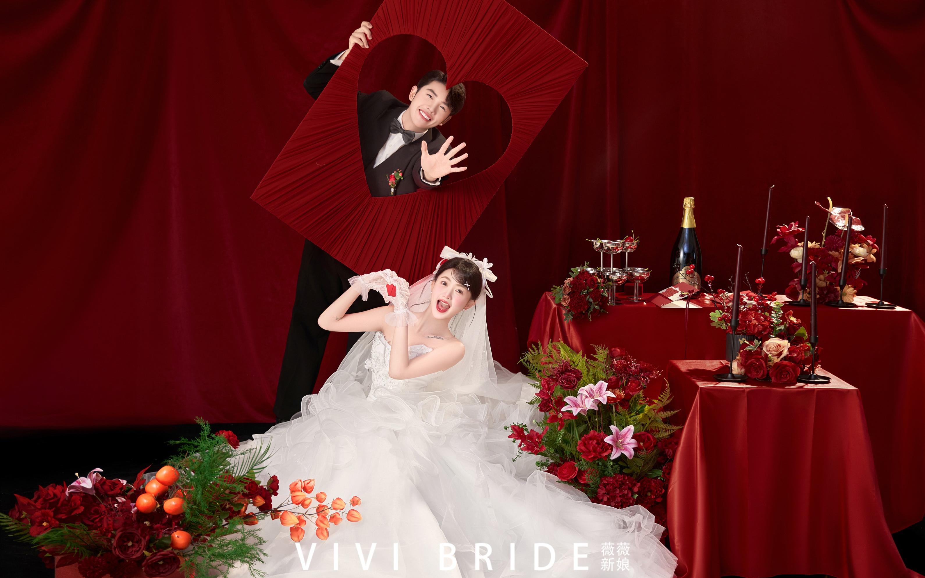 ??復(fù)古紅婚紗照｜把婚禮拍成電影感大片誰(shuí)懂??！