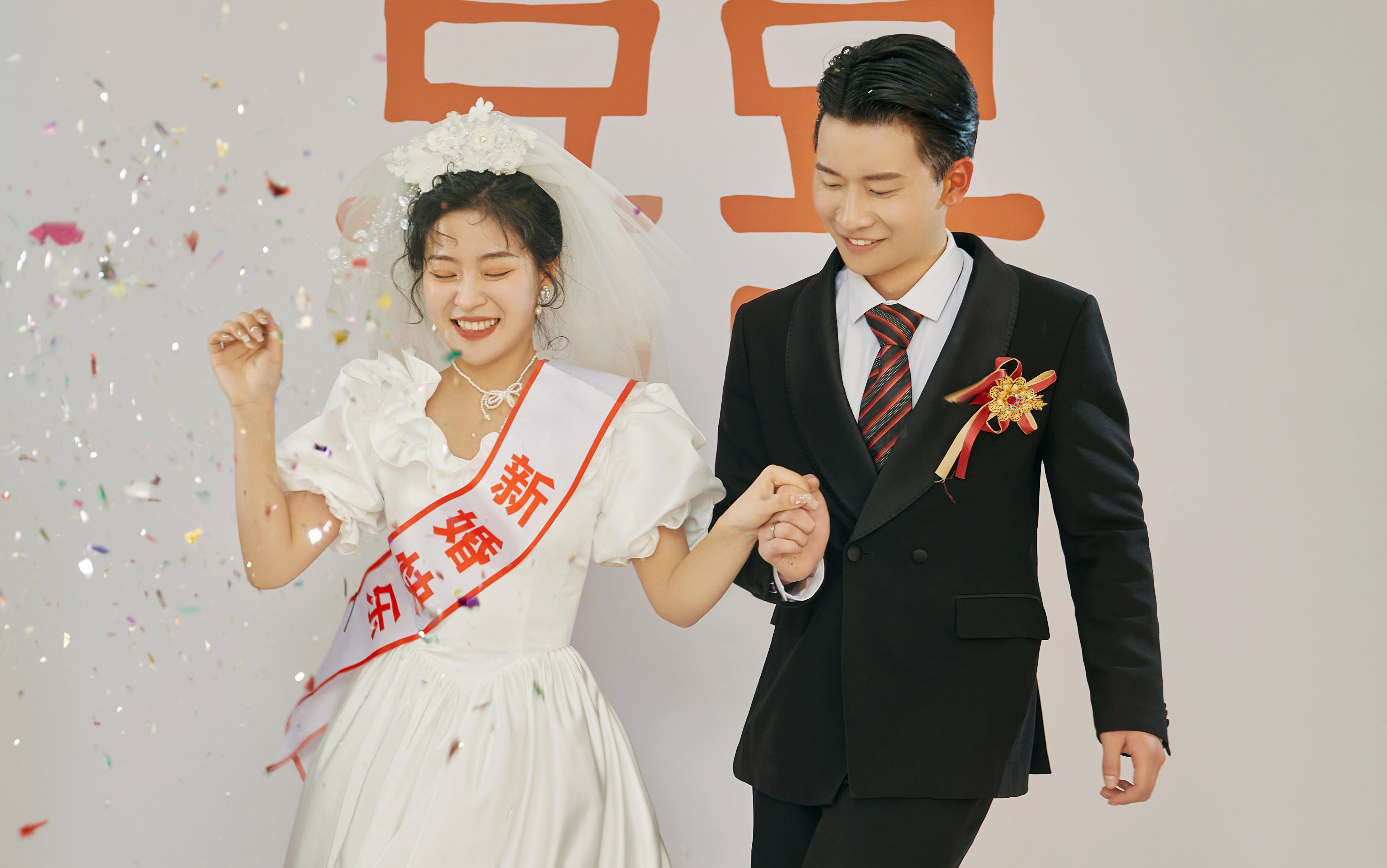 是可以閉眼沖的喜嫁風婚紗照