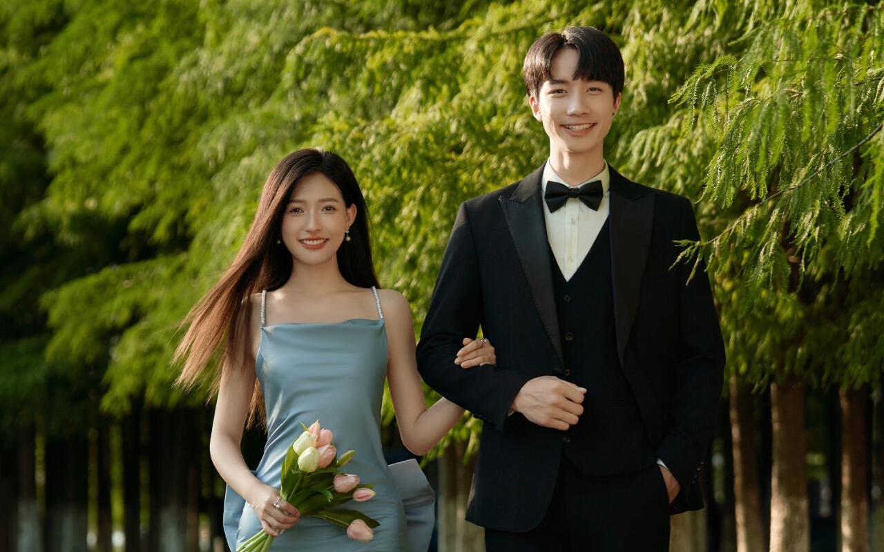 被這組森系婚紗照美到了??超甜超治愈 