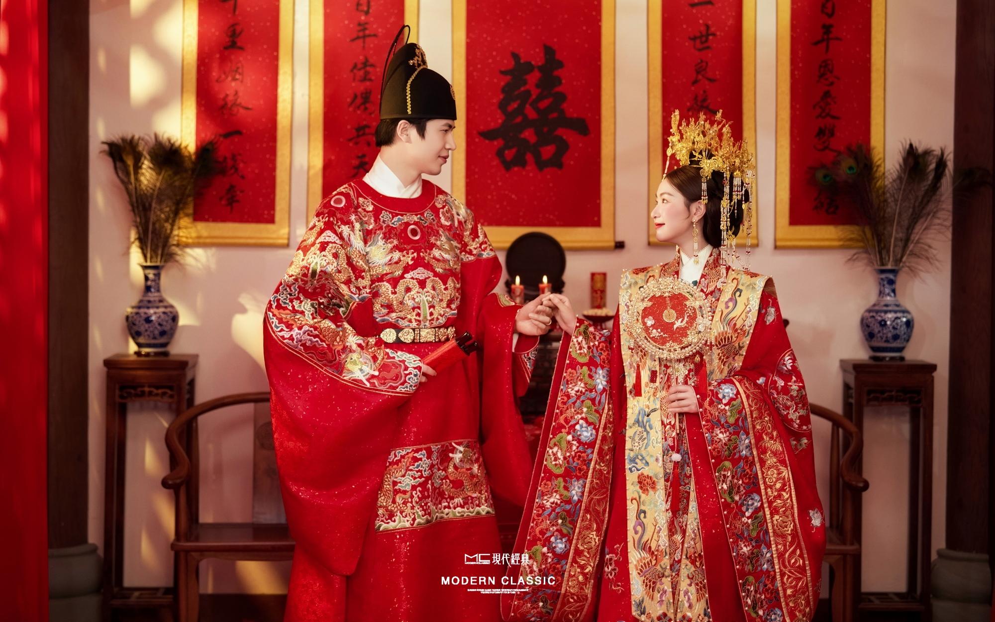 美鼠！我的汉服婚纱照拍成了中式大婚