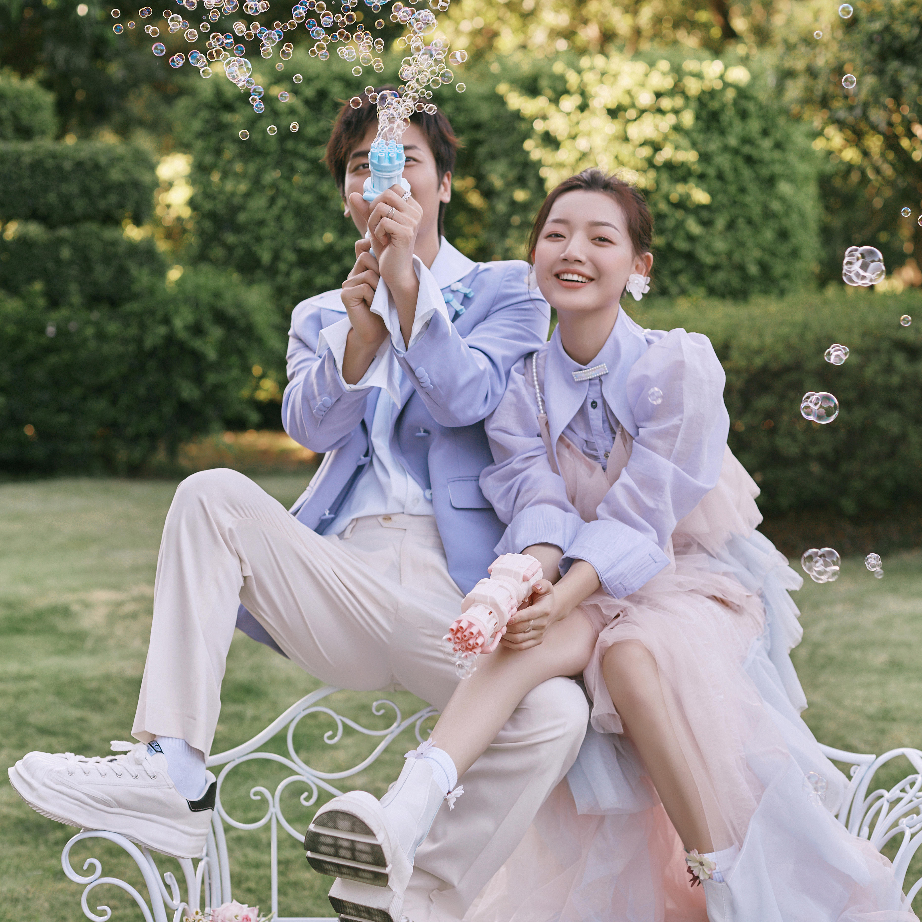 无限热恋 | 草坪婚纱摄影作品
