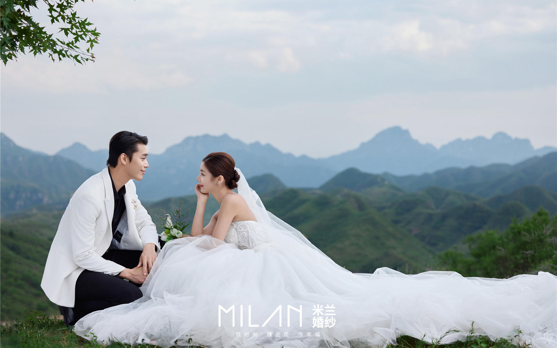 逃離城市計劃｜在山頂拍了一組氛圍感婚紗照