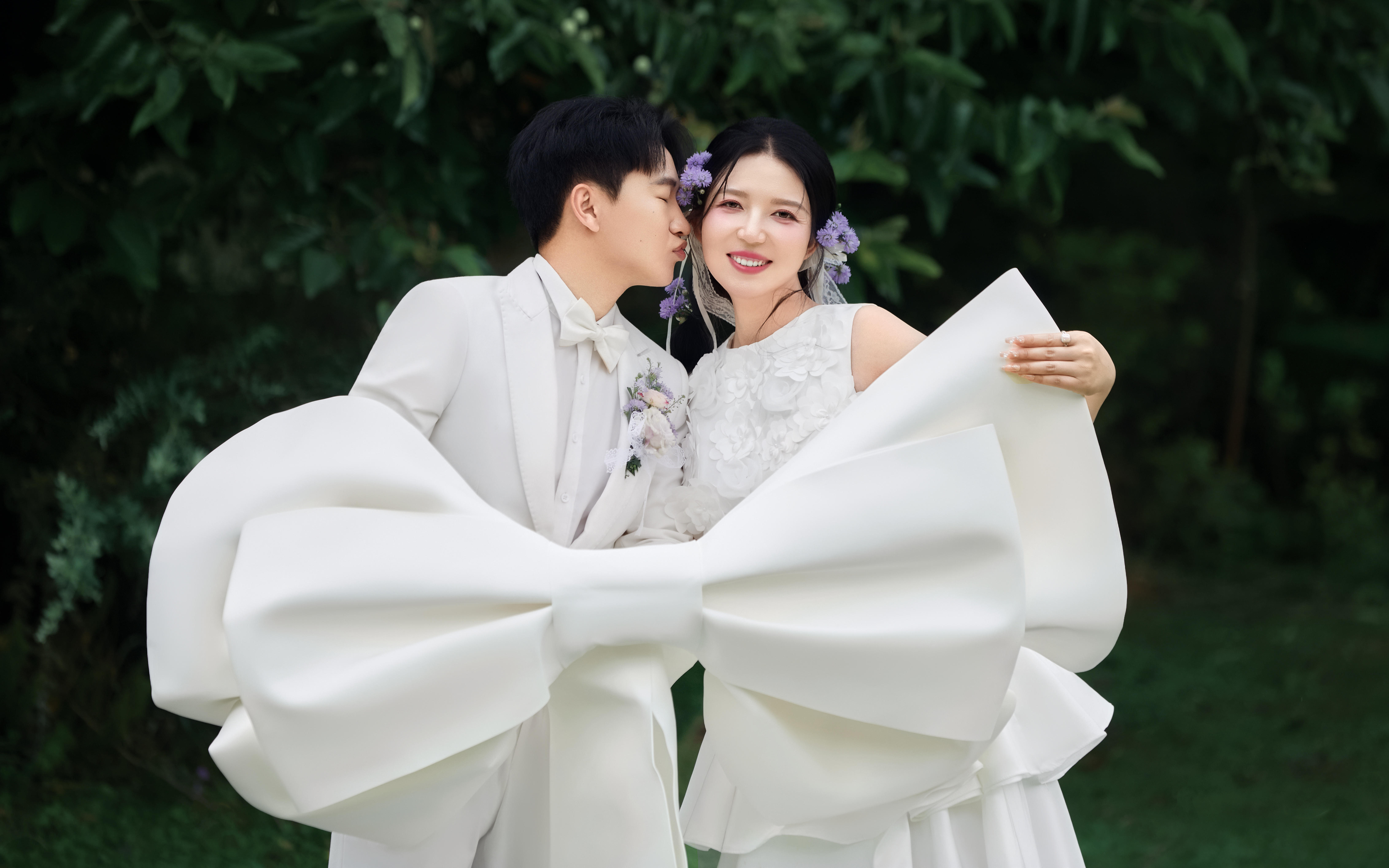 客片分享：贊爆的森系草坪婚紗照！結(jié)婚一定要拍