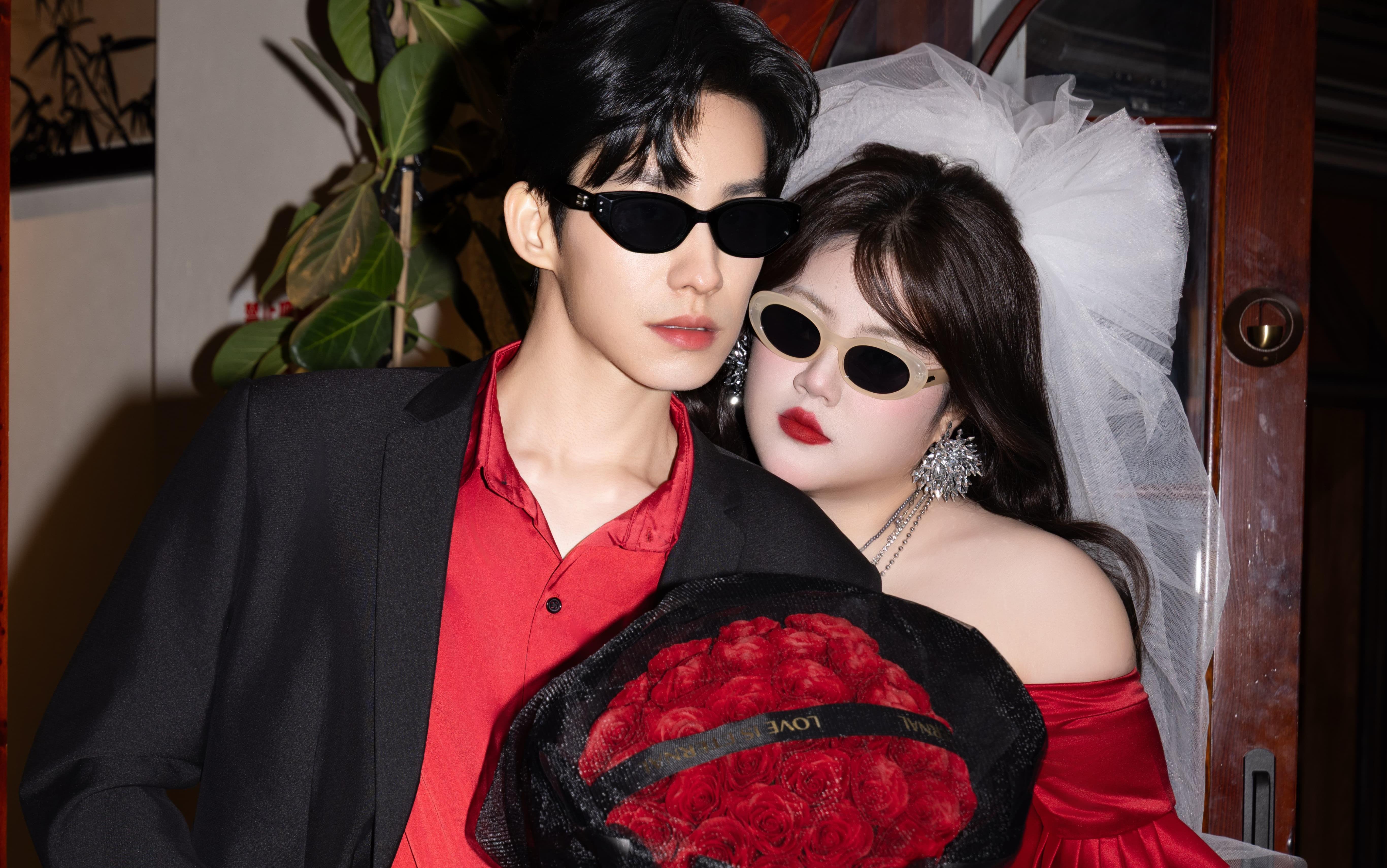 【D視覺攝影】不拍白紗拍紅裙！我的婚紗照又酷又甜