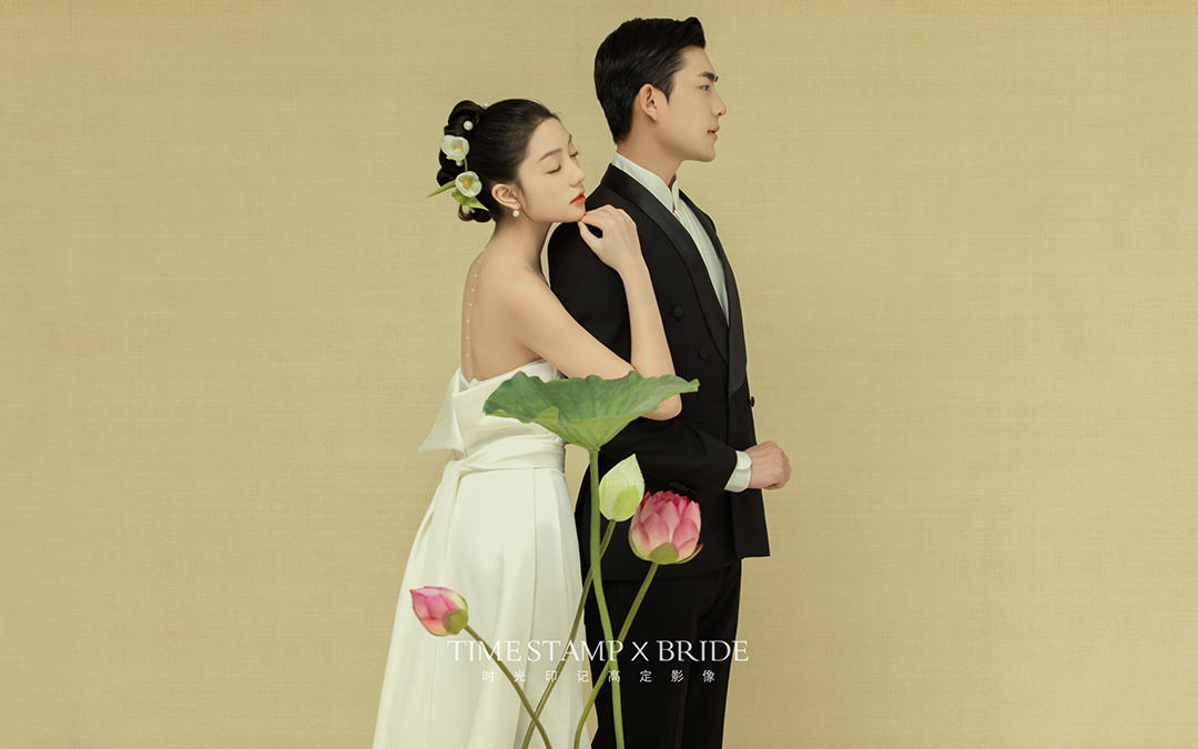 水墨荷花，中式国风婚纱照,宛如古风画卷！