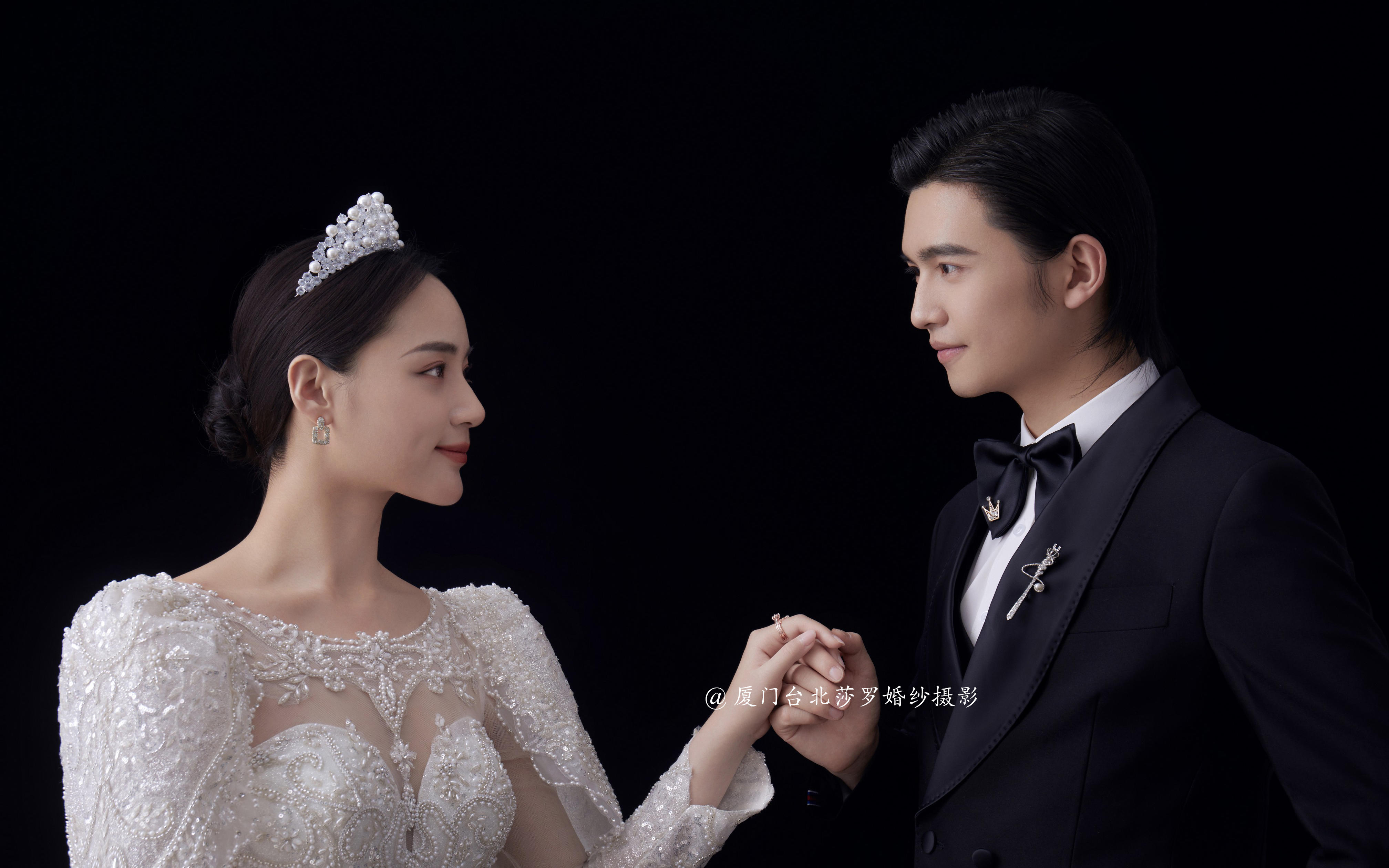 我很喜歡這樣的婚紗照客片，特別有愛(ài)~