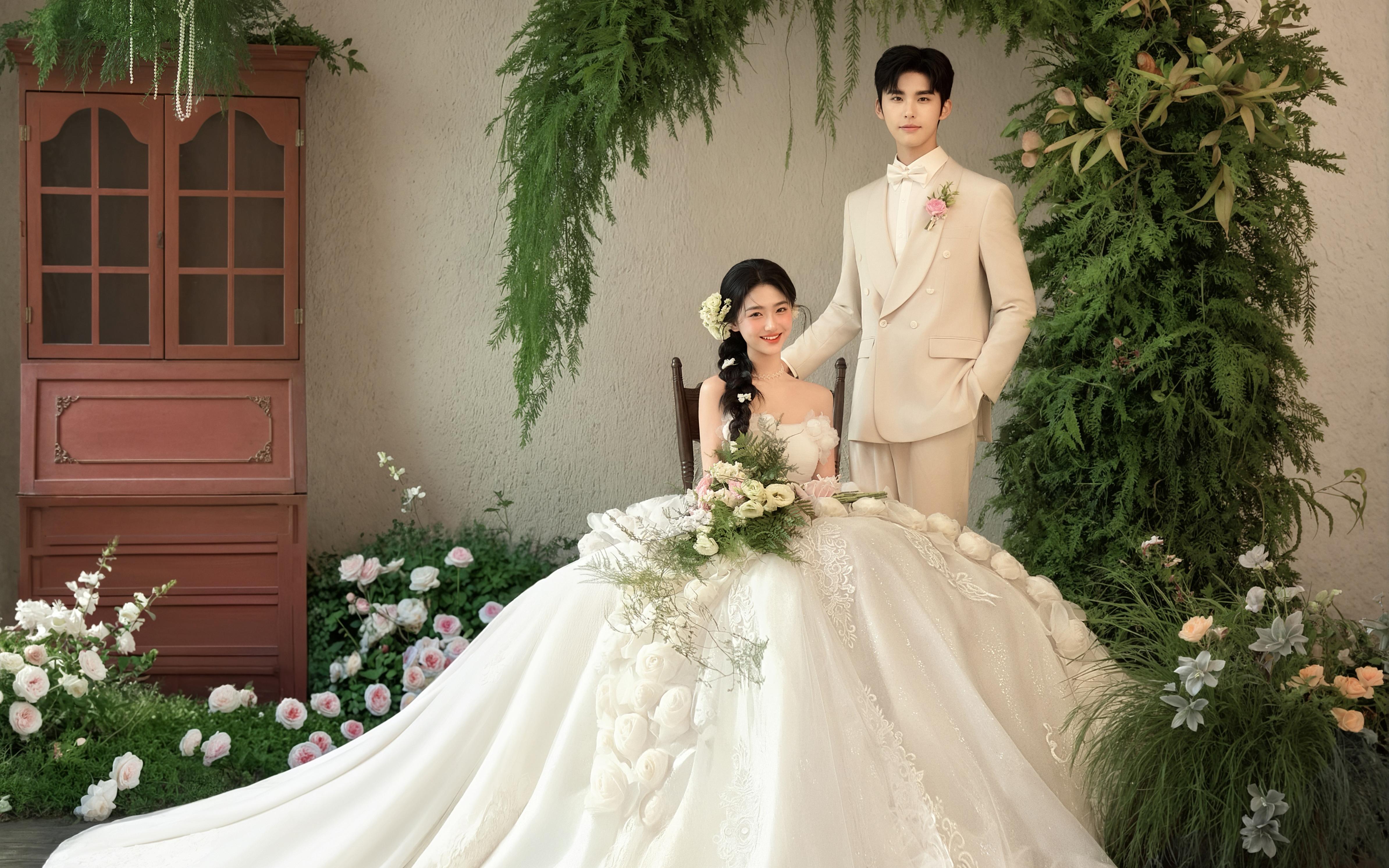 我也不想心动啊✨可这是法式复古婚纱照诶