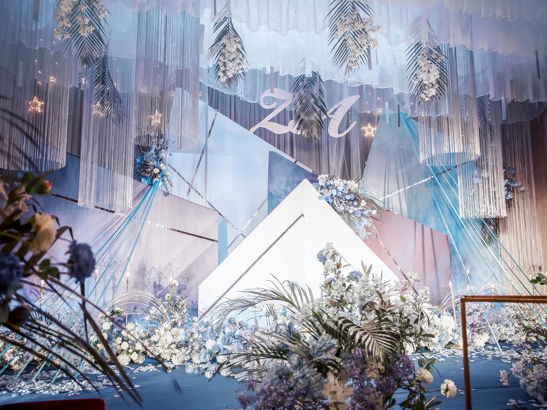 [女神婚礼] 定制婚礼赠送高级灯光音响+送甜品台