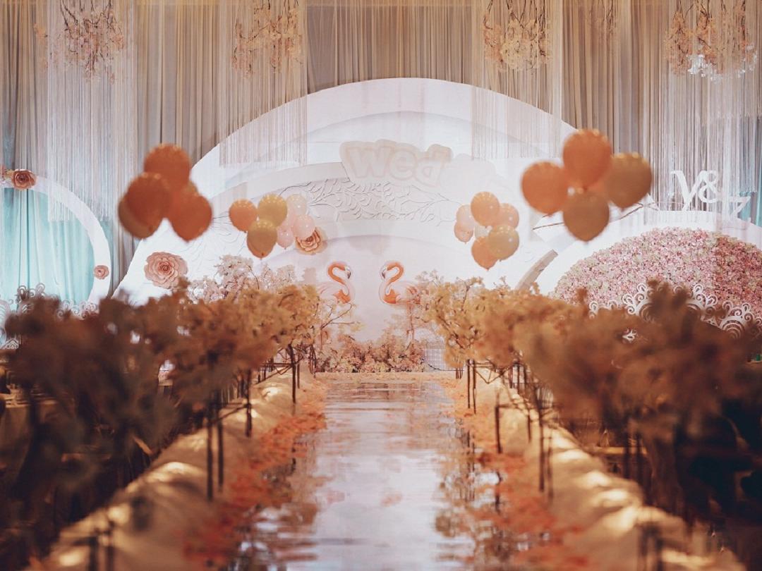 2020年 主打 香槟色婚礼