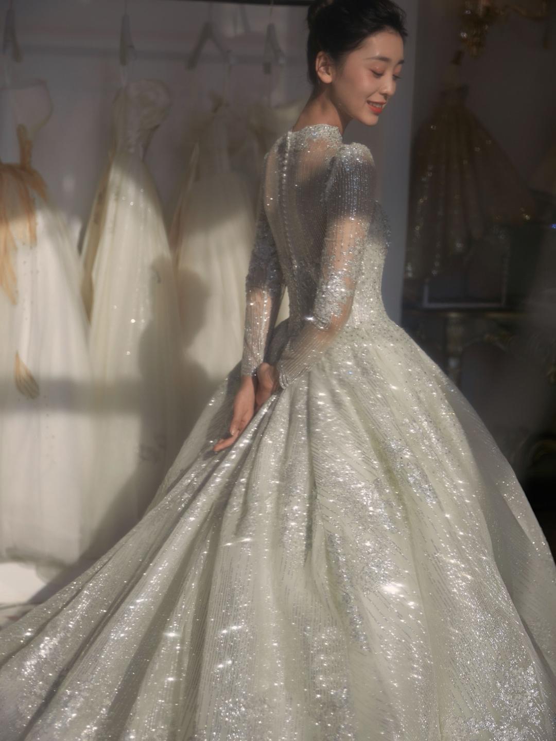 【初心新娘精选】婚纱礼服三件套+新娘跟妆套餐