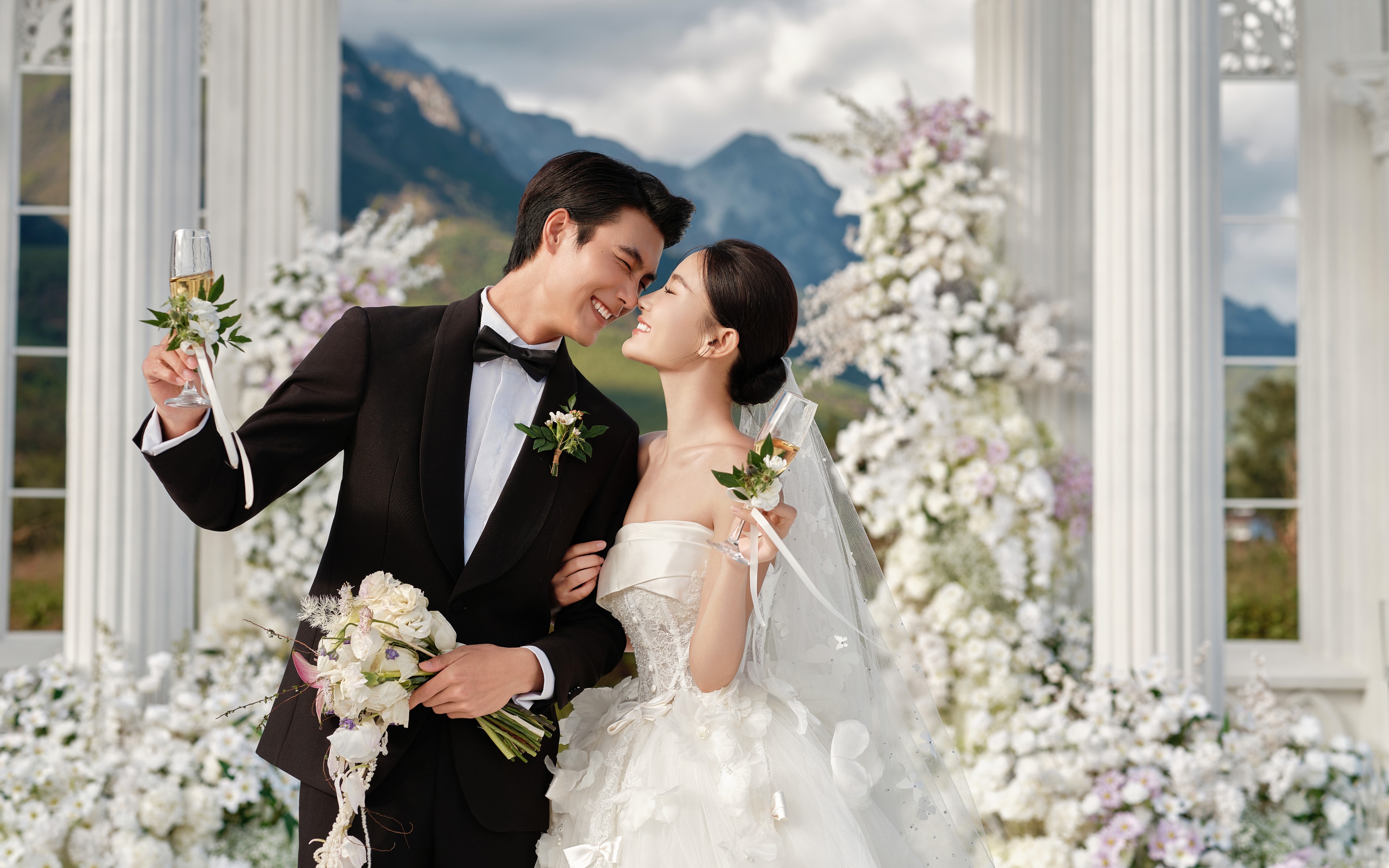 拒绝流水线婚纱照！雪山纯白教堂适配所有婚礼