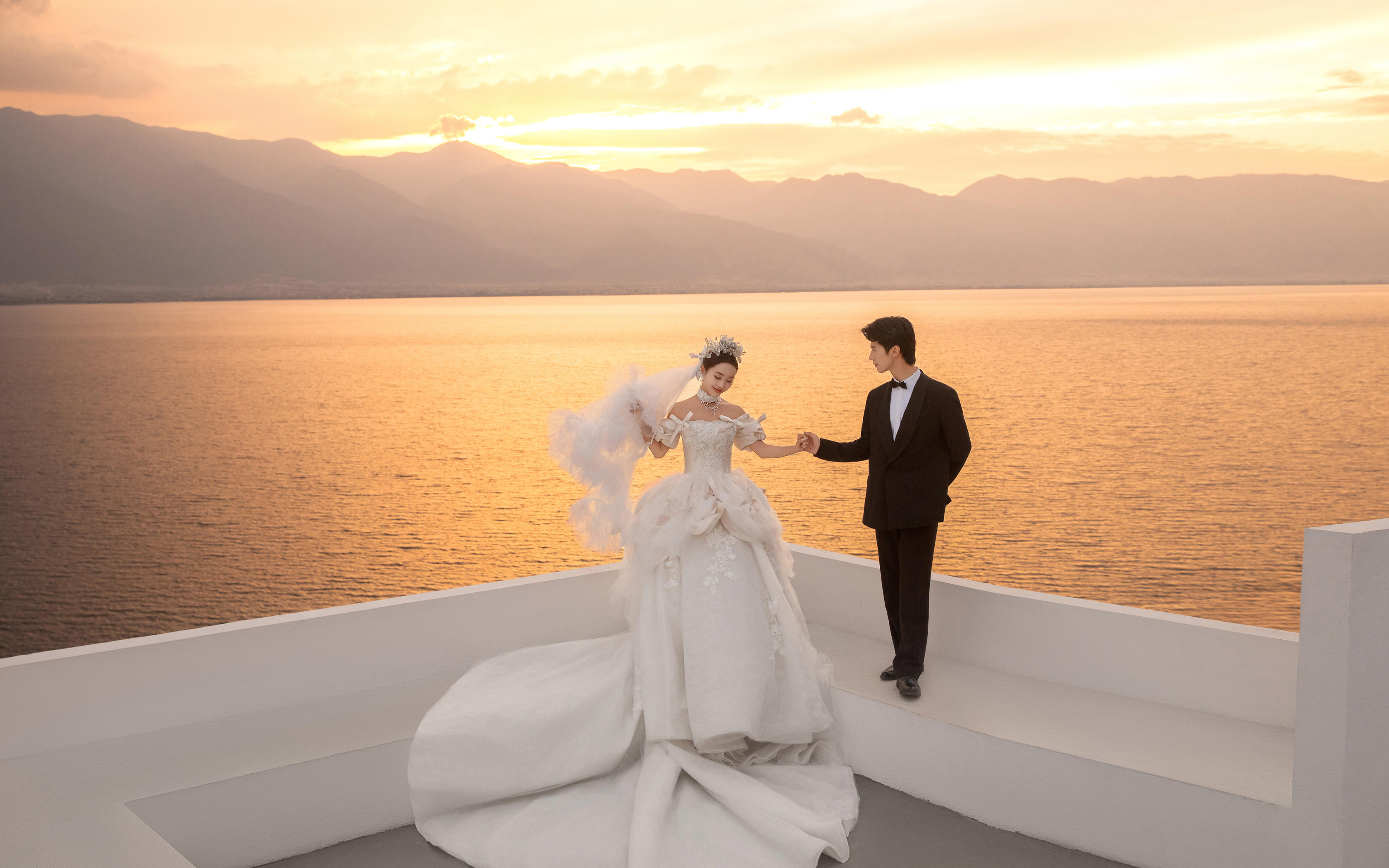 洱海夕阳婚纱照🌅拍出电影级浪漫感