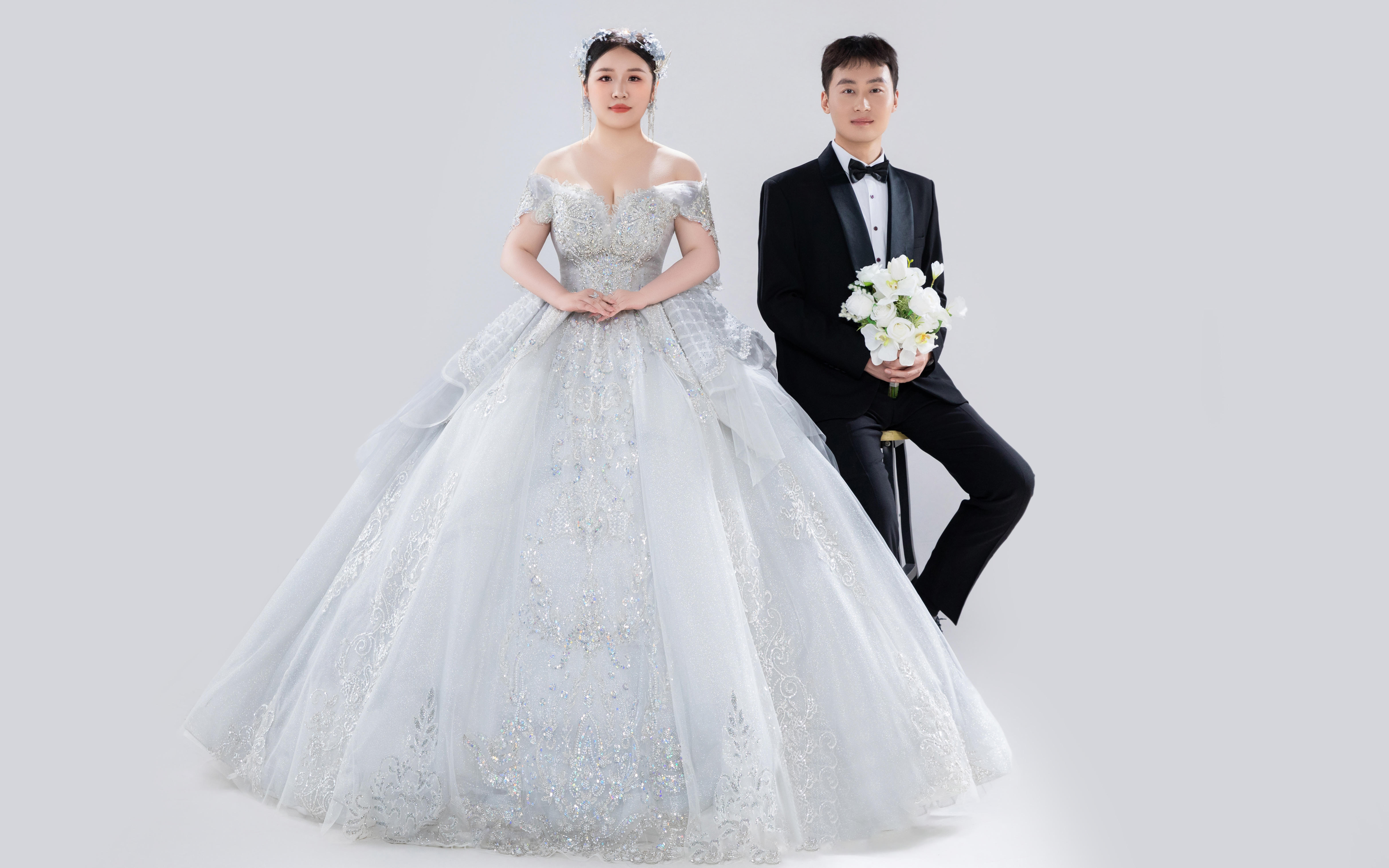 【優(yōu)格】經(jīng)典耐看不過時(shí)！讓人無法抗拒的極簡(jiǎn)婚紗照