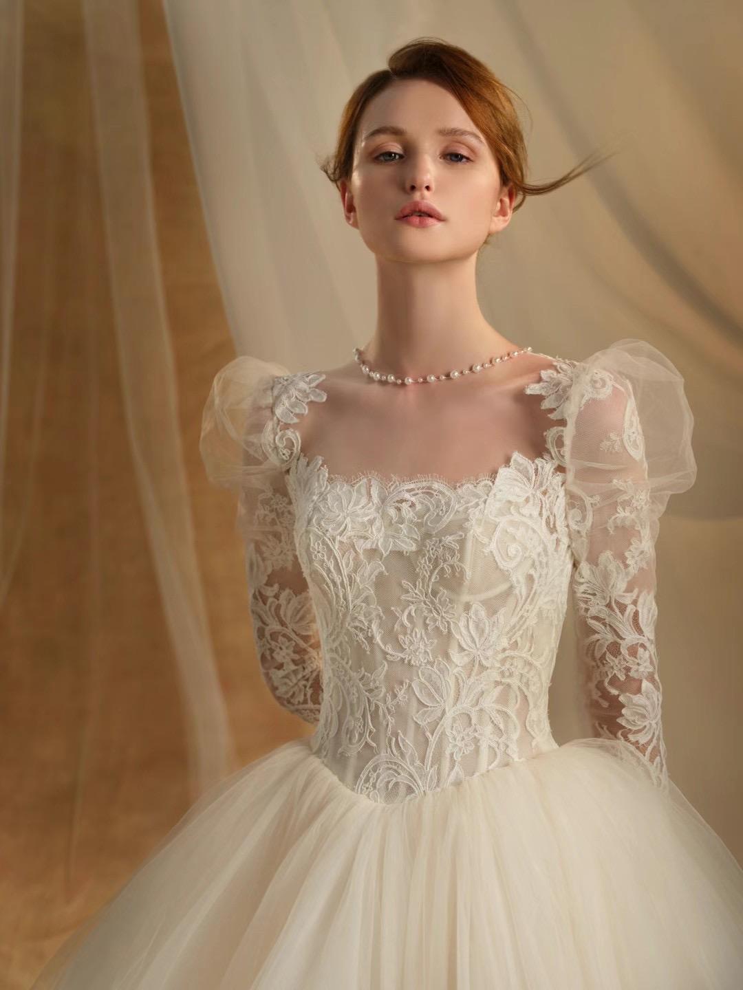 拖尾婚纱超值镇店特惠套餐