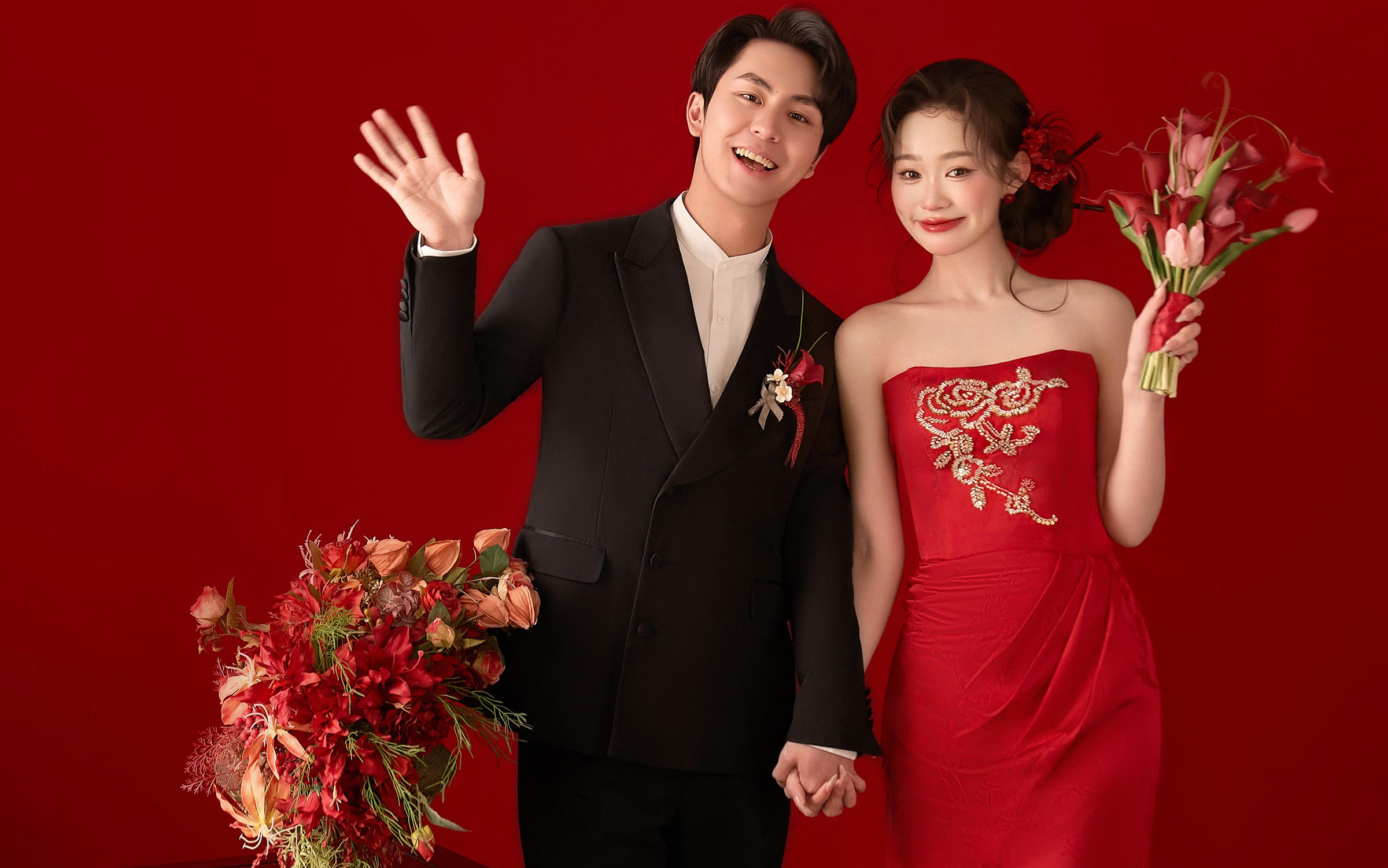 紅綢映朱顏，古韻藏情深，解鎖中式婚照的高級(jí)感