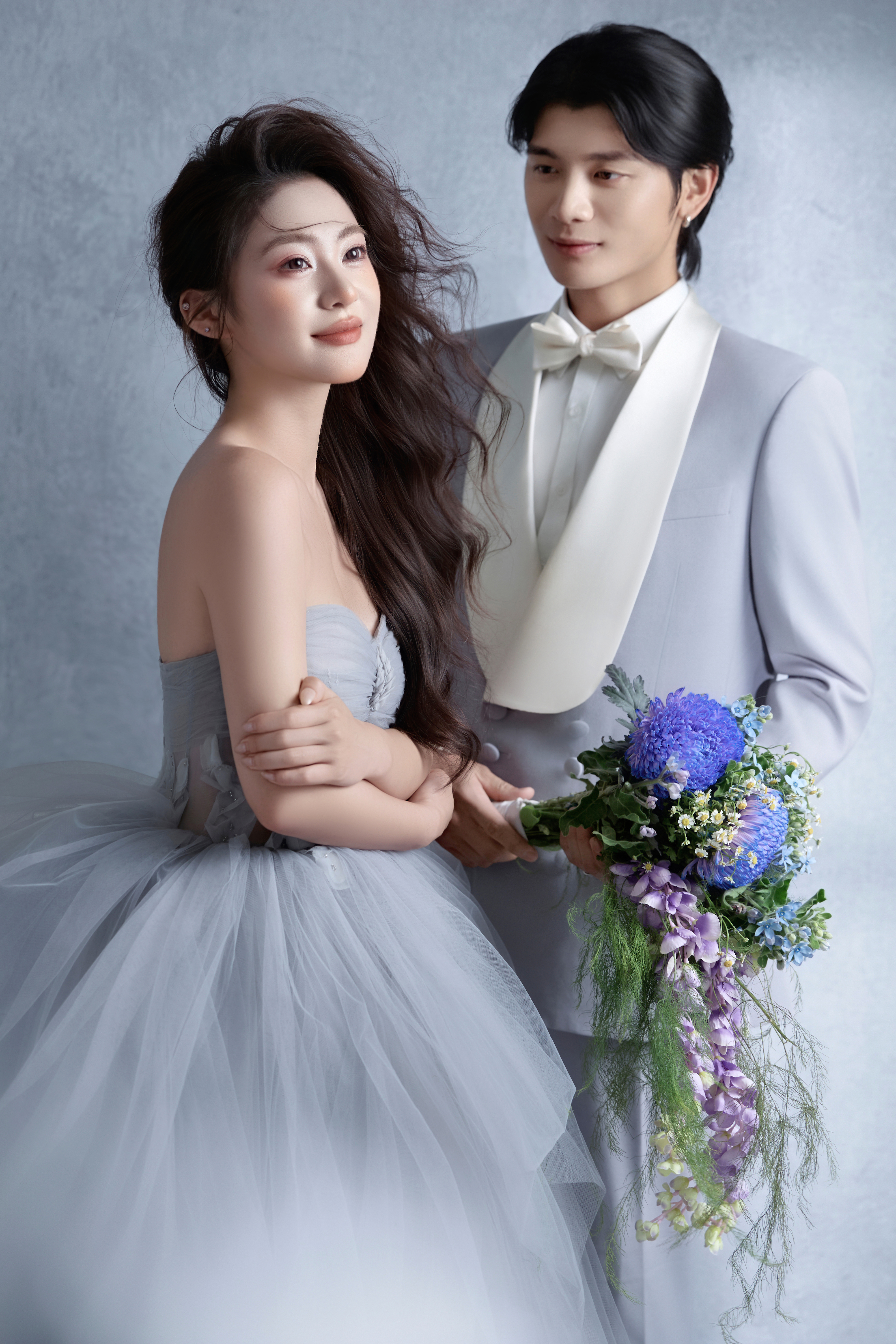 《婚纱照》简约