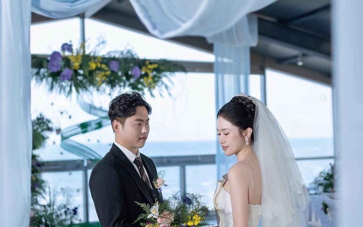 日照海邊玻璃房婚禮