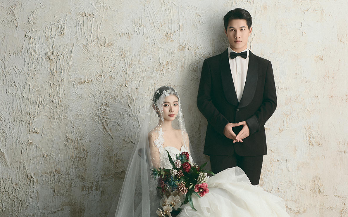 復(fù)古主紗婚紗照｜被問(wèn)爆了！這種高級(jí)感誰(shuí)懂啊?