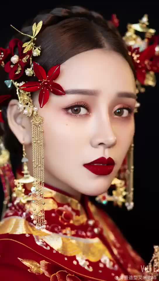 【尚善造型】资深老师全天跟妆三套造型