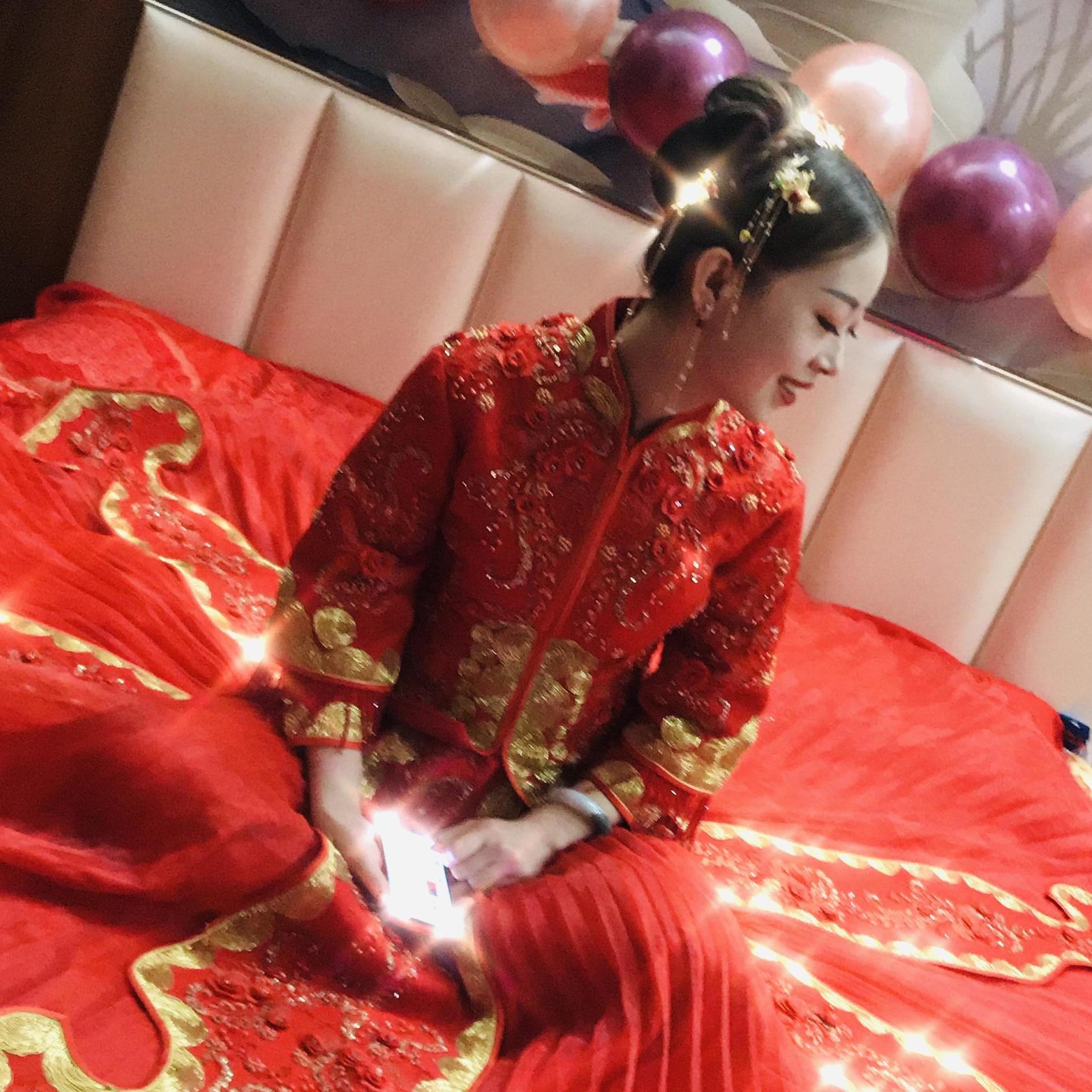 资深档森系唯美造型3-4套 送亲友妆