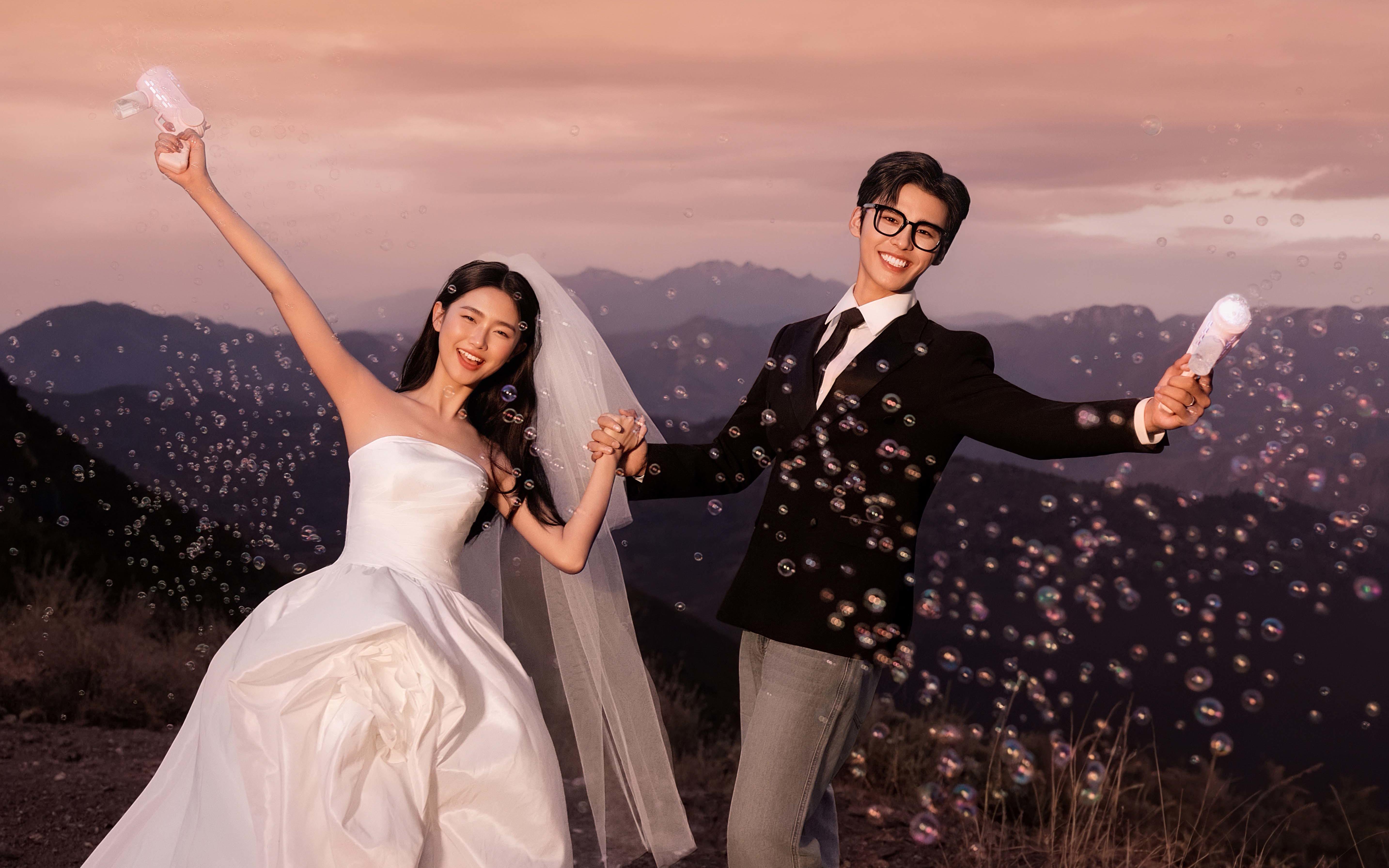 谁不爱这种生命力爆棚的婚纱照啊 浪漫哭