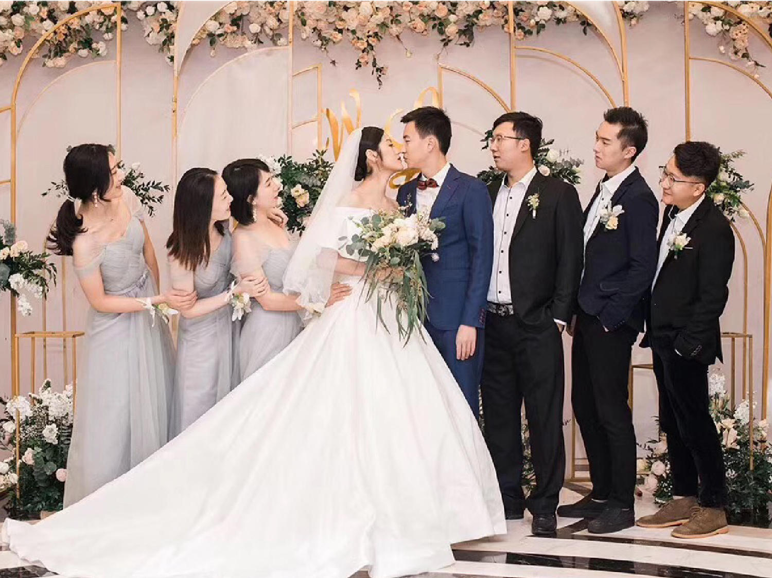 【港定制】新郎服+2伴郎服=880