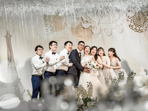 超值特惠男士西服“免费送”韩式简洁小清新潮流婚礼